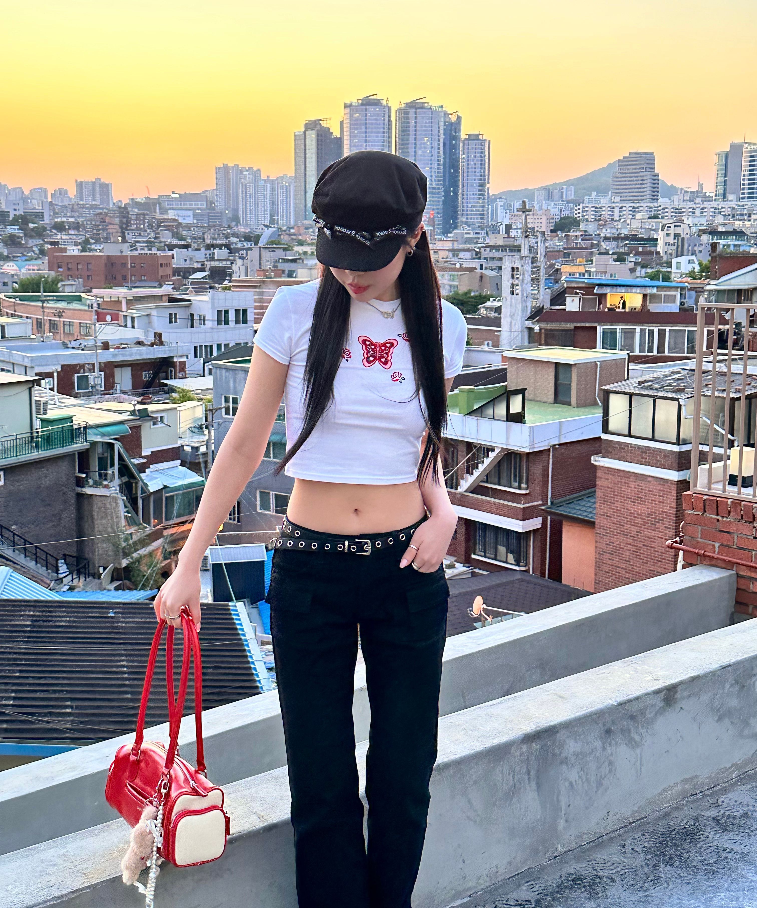 MUSINSA | YOUHEE BUTTERFLY APLIQUE T-SHIRTS WHITE
