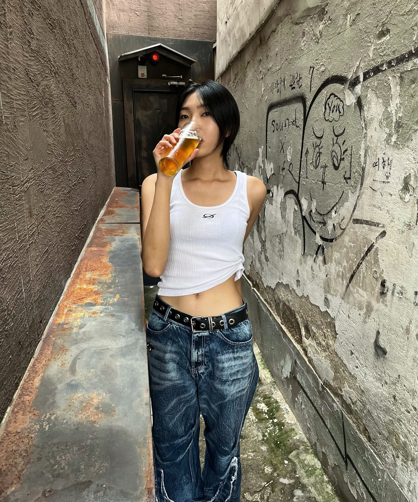 MUSINSA | BLR Curved Navy Denim Pants