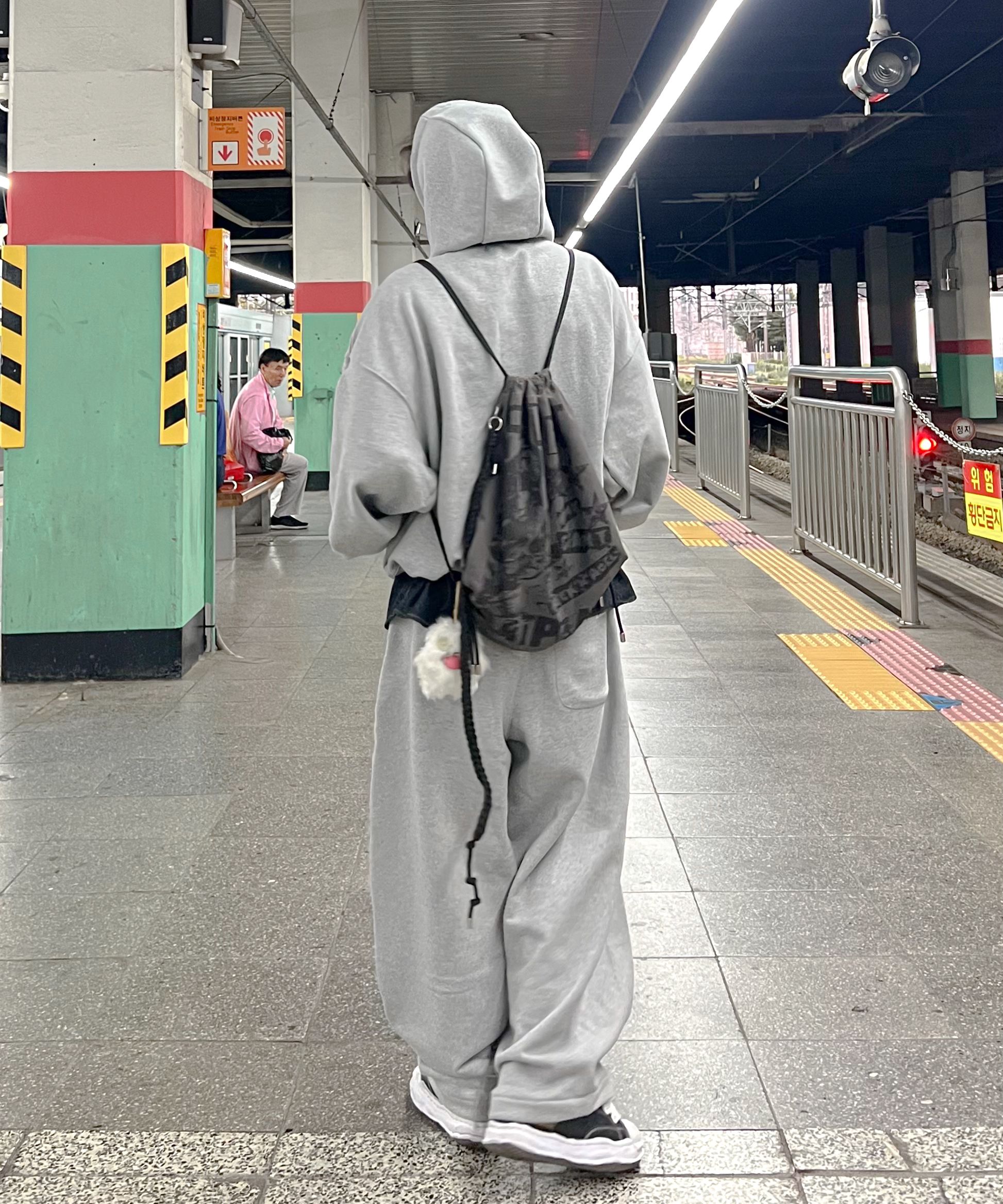 【ANGLAN】23FW★ [AG] Valley Tuck Sweat Balloon Set up AG] Valley Tuck Sweat Balloon Set up - Melange Grey - ANGLAN