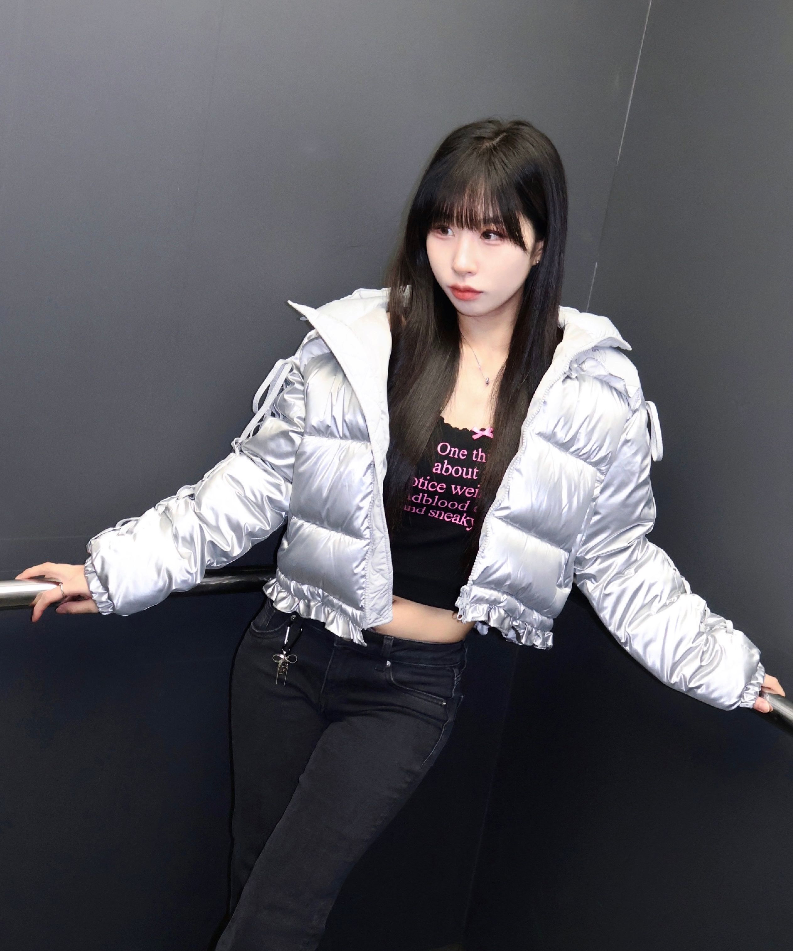 MUSINSA | LUV IS TRUE AM RIBBON FRILL PUFFER JACKET(SILVER)