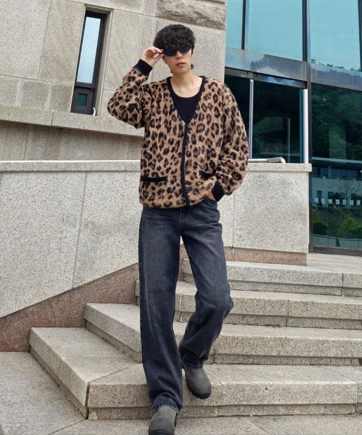 MUSINSA | MAHAGRID LEOPARD HAIRY KNIT CARDIGAN CHARCOAL(MG2EFMK692A)