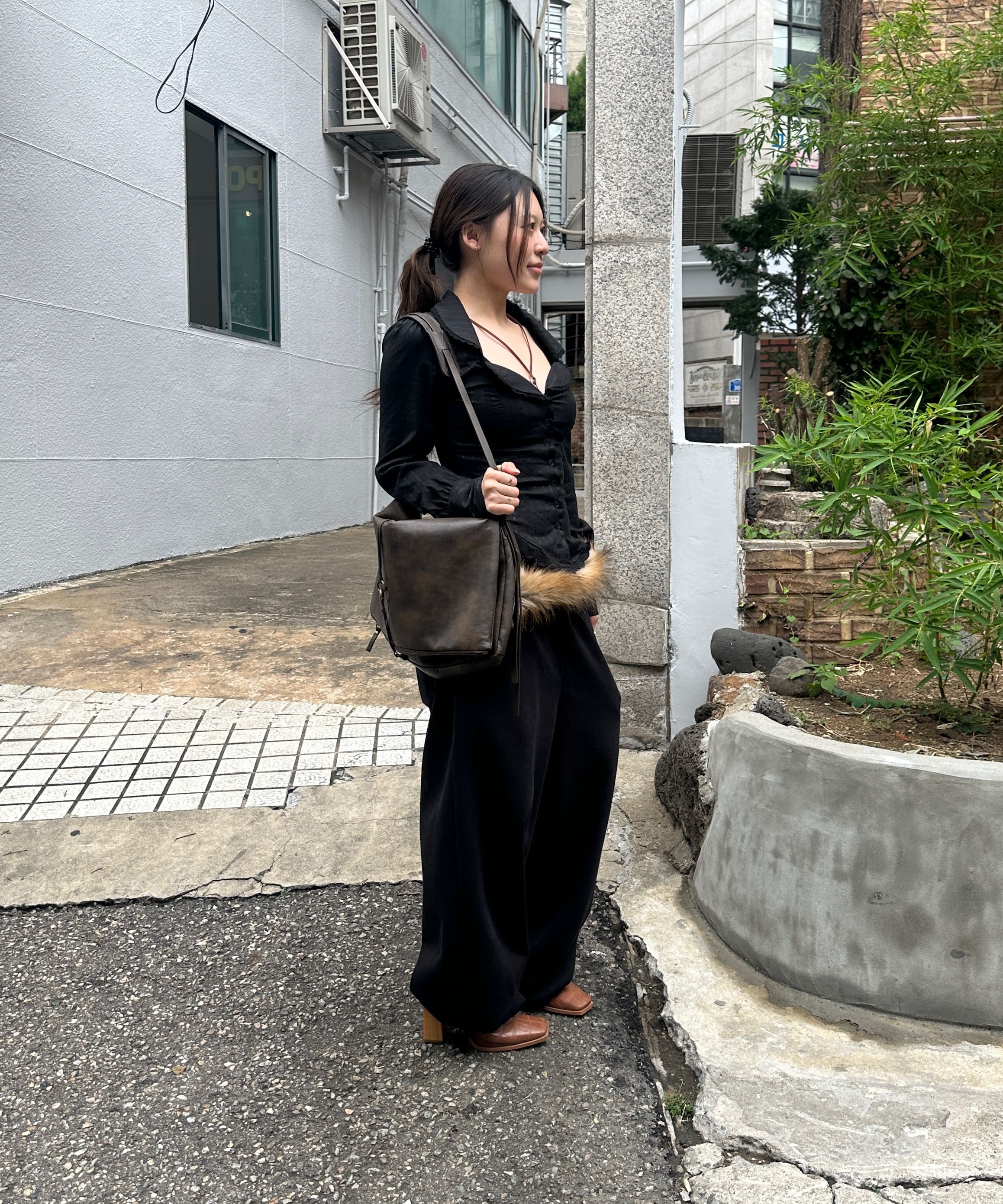 MUSINSA公式 | SCULPTOR Folded Slouchy Bag Deep Brown