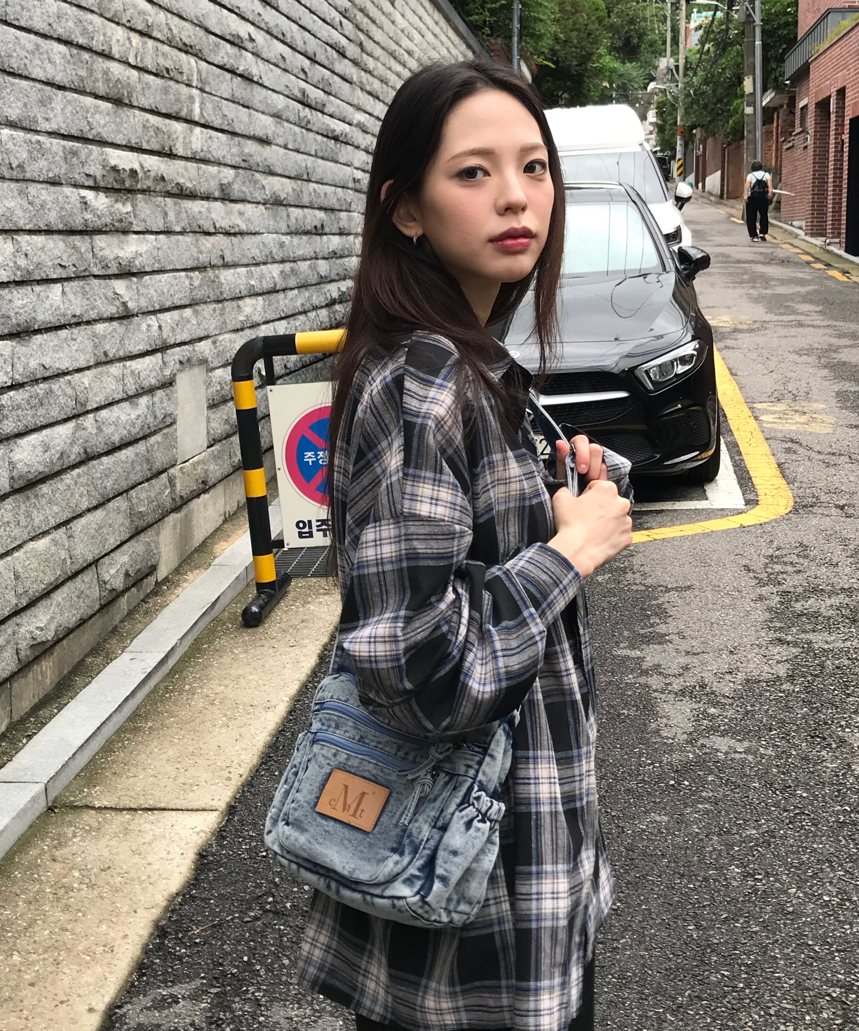 ショルダーバッグ・ポシェット ^MUCENT^ Stone Washed Denim Crossbody Bag Unisex 2 Colors P0 MUSINSA | MUCENT Stone Washed Denim Crossbody Bag Unisex (2