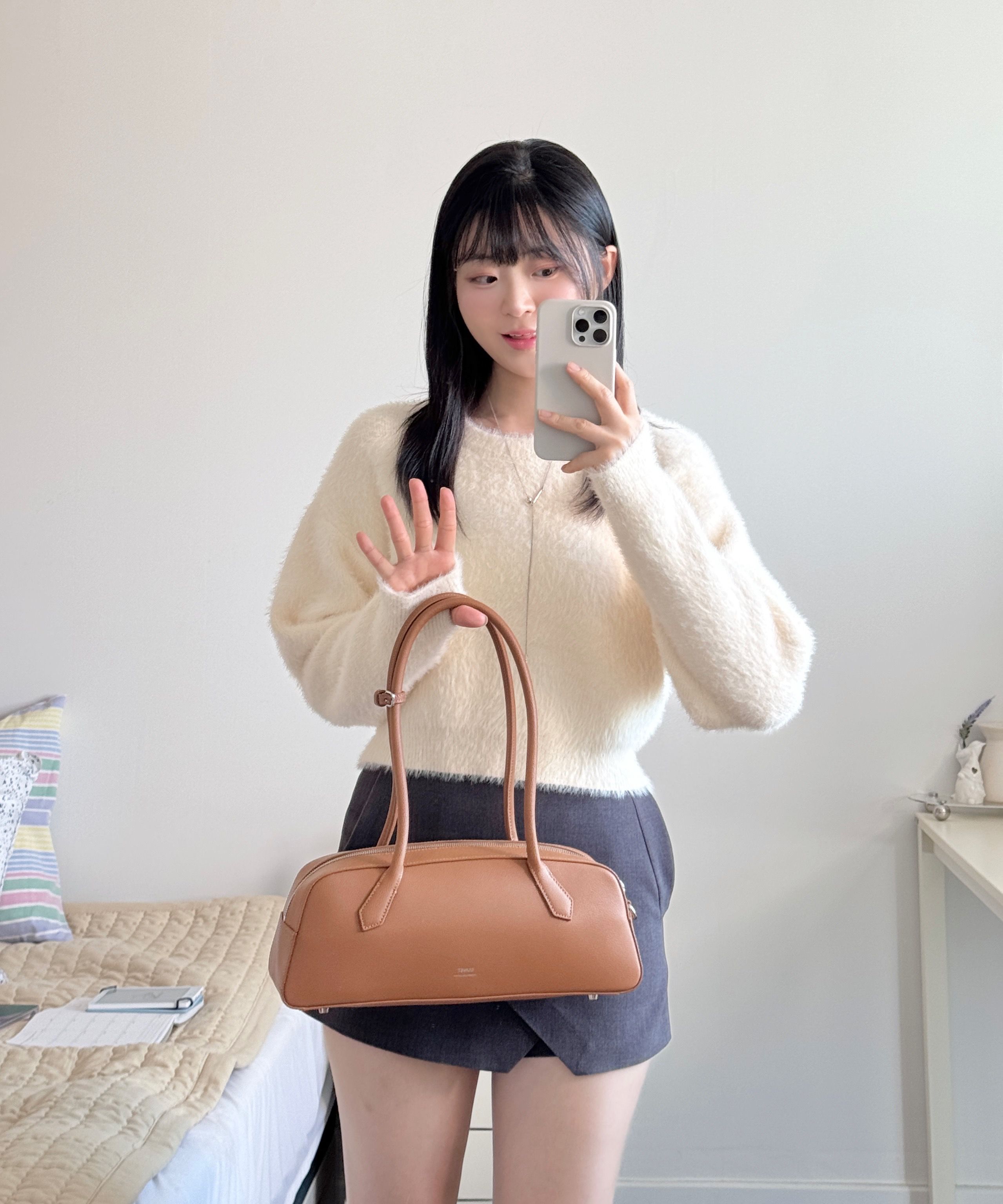 던스트(DUNST) BAGUETTE SHOULDER BAG CARAMEL_UDBA4F205CM