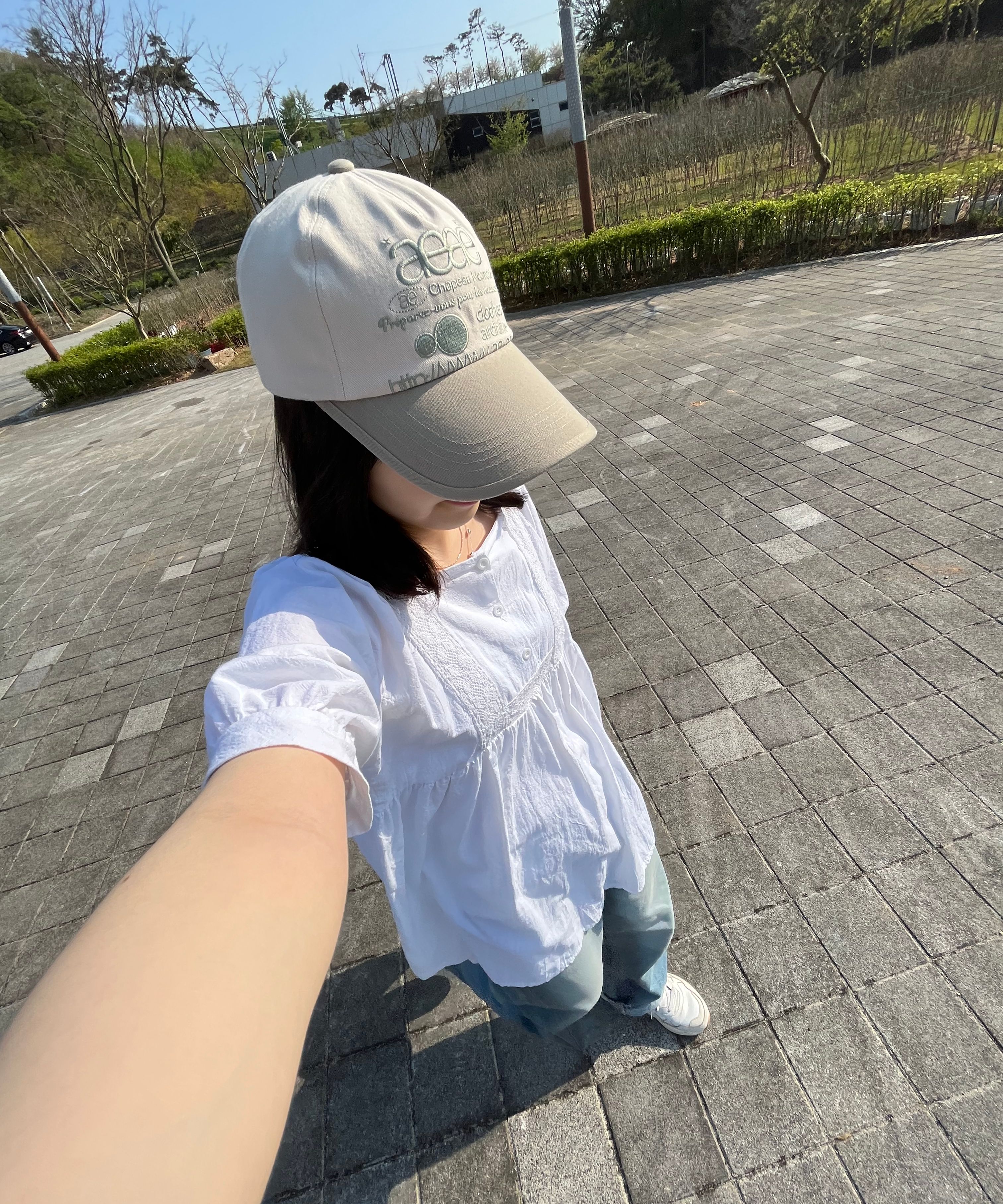 MUSINSA公式 | AEAE WEB LOGO 5 PANNEL BALL CAP - [ECRU/BLACK]