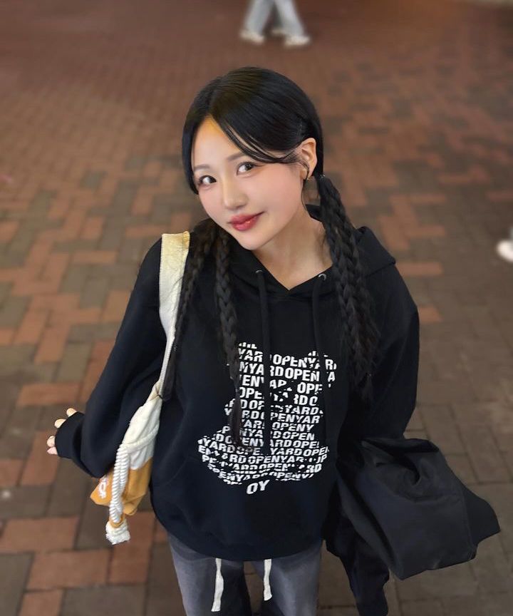 오와이(OY) WORDY LOGO ODOLLY HOODIE - CORNFLOWER BLUE