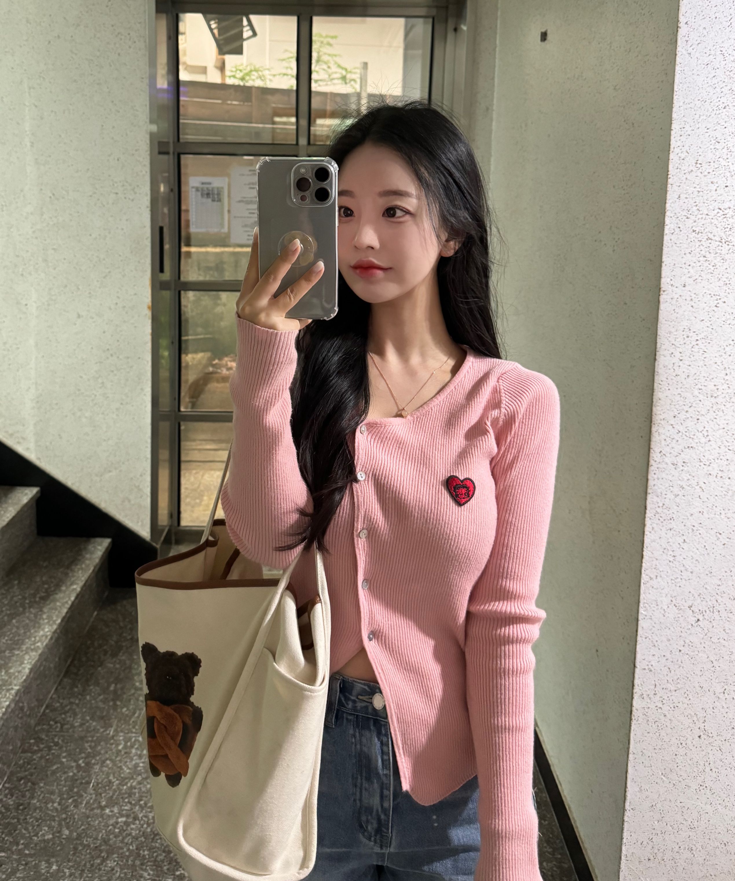 MUSINSA公式 | ULKIN CANVAS Betty Boop One Shoulder Knit_Oatmeal