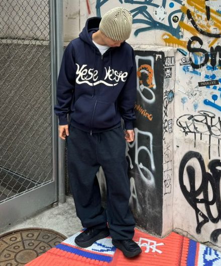 【YESEYESEE】SN-SWEAT PANTS / NAVY yeseyesee SN-Sweat Pants - Navy | International Store