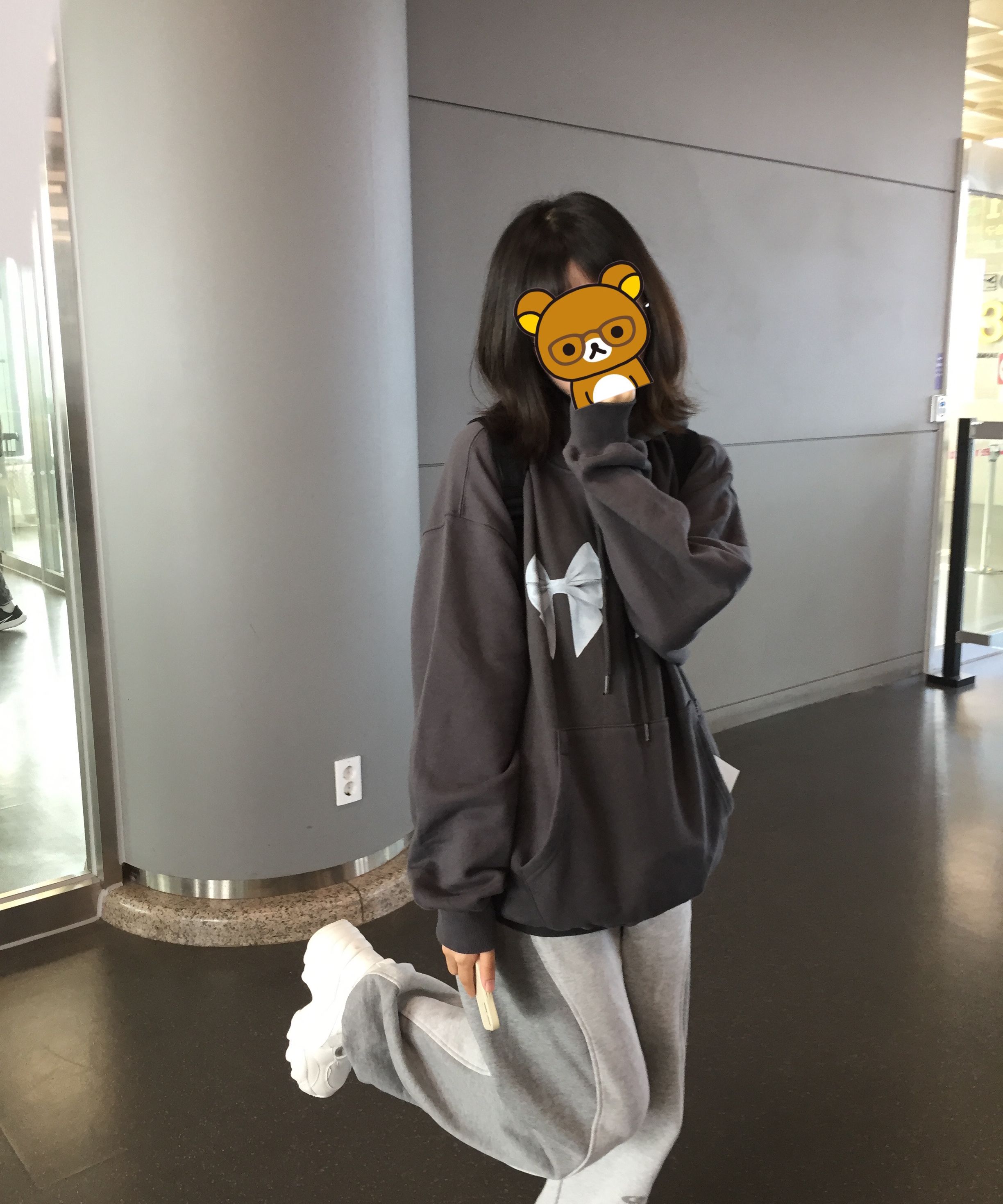 MUSINSA | SCULPTOR Bow Bow Hoodie Charcoal