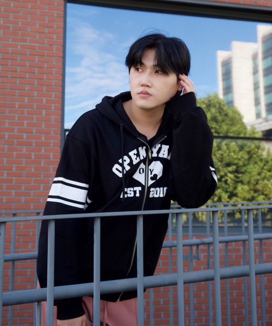 MUSINSA | OY COLLEGE HEART HOODIE ZIP UP - NAVY