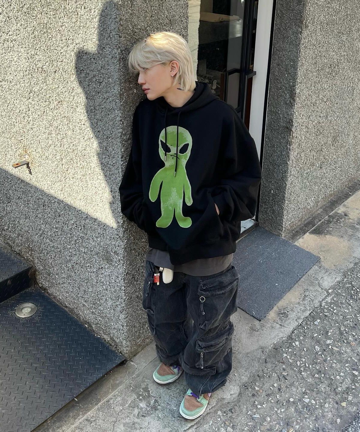 【HOODHOOD】Alien Graphic Overfit Sweatshirt 2色 HOODHOOD）Alien Graphic Overfit Sweatshirt | 2color