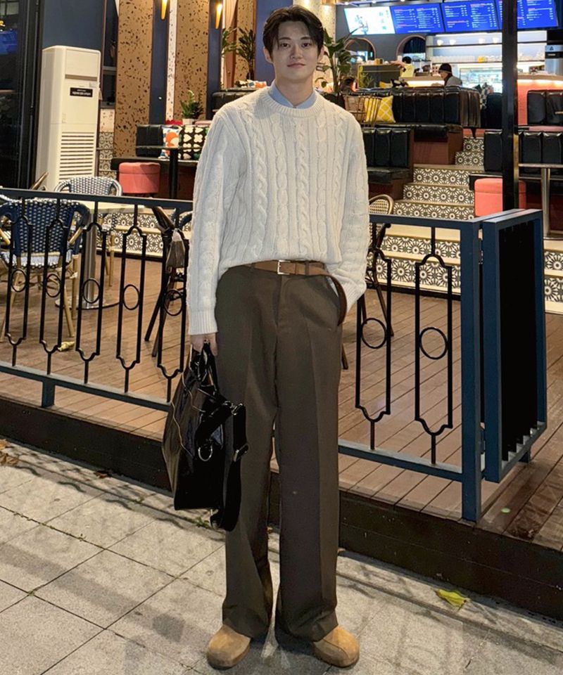 パンツ SIGNATURE Wool Like No-Tuck Wide Fit Slacks Navy Stripe 24FW MUSINSA | SIGNATURE Wool Like No-Tuck Wide Fit Slacks [Navy