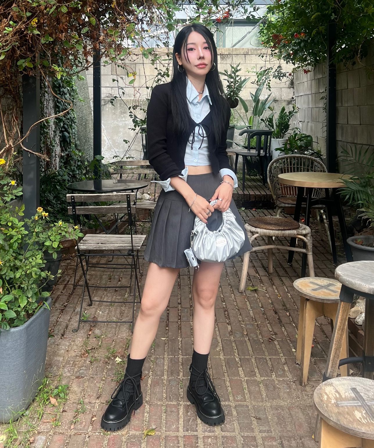 MUSINSA | SALT AND CHOCOLATE Lace-up chunky sole knit sock