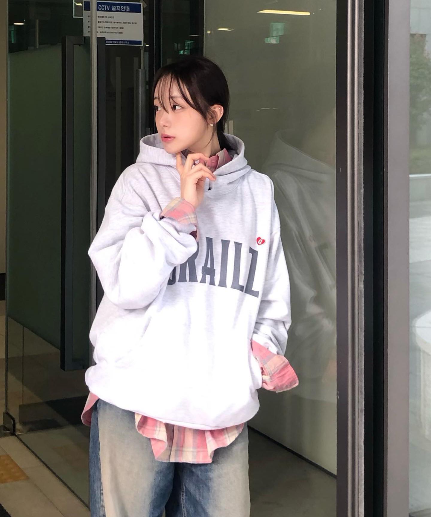 MUSINSA | GRAILZ EMBROIDERY SIGNATURE HEART HOODIE [BLACK]