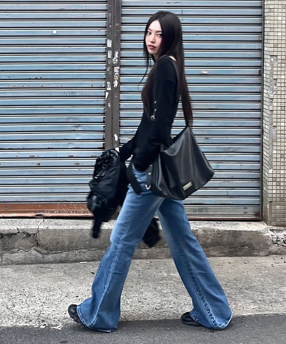 MUSINSA | ROCKCAKE Punching Belt Strap Shoulder Bag - Black