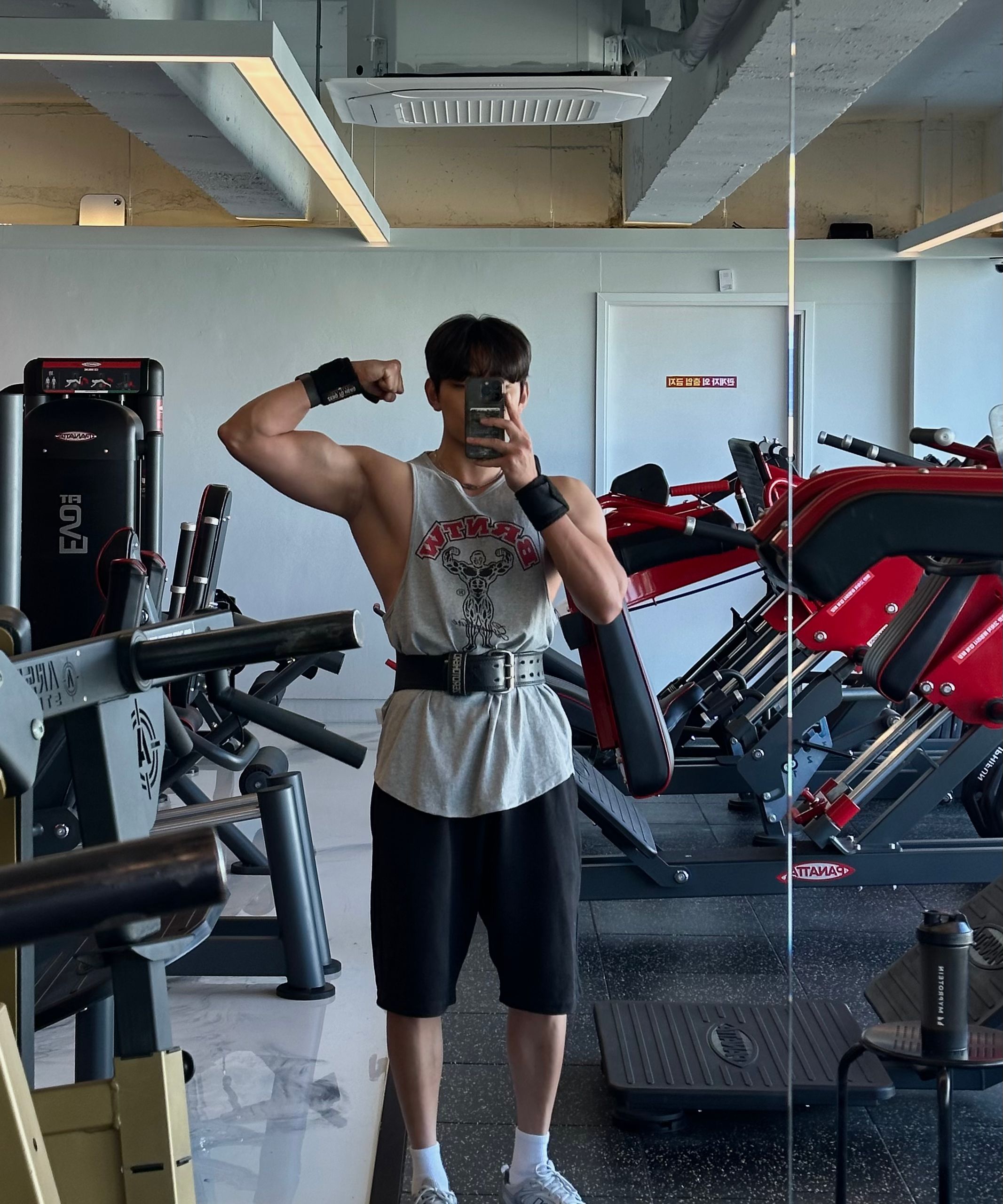★2024SS★BORN TO WIN★B-SYMBOL LOGO SLEEVELESS_NON MESH VER MUSINSA | BORN TO WIN B-SYMBOL LOGO SLEEVELESS_NON MESH VER