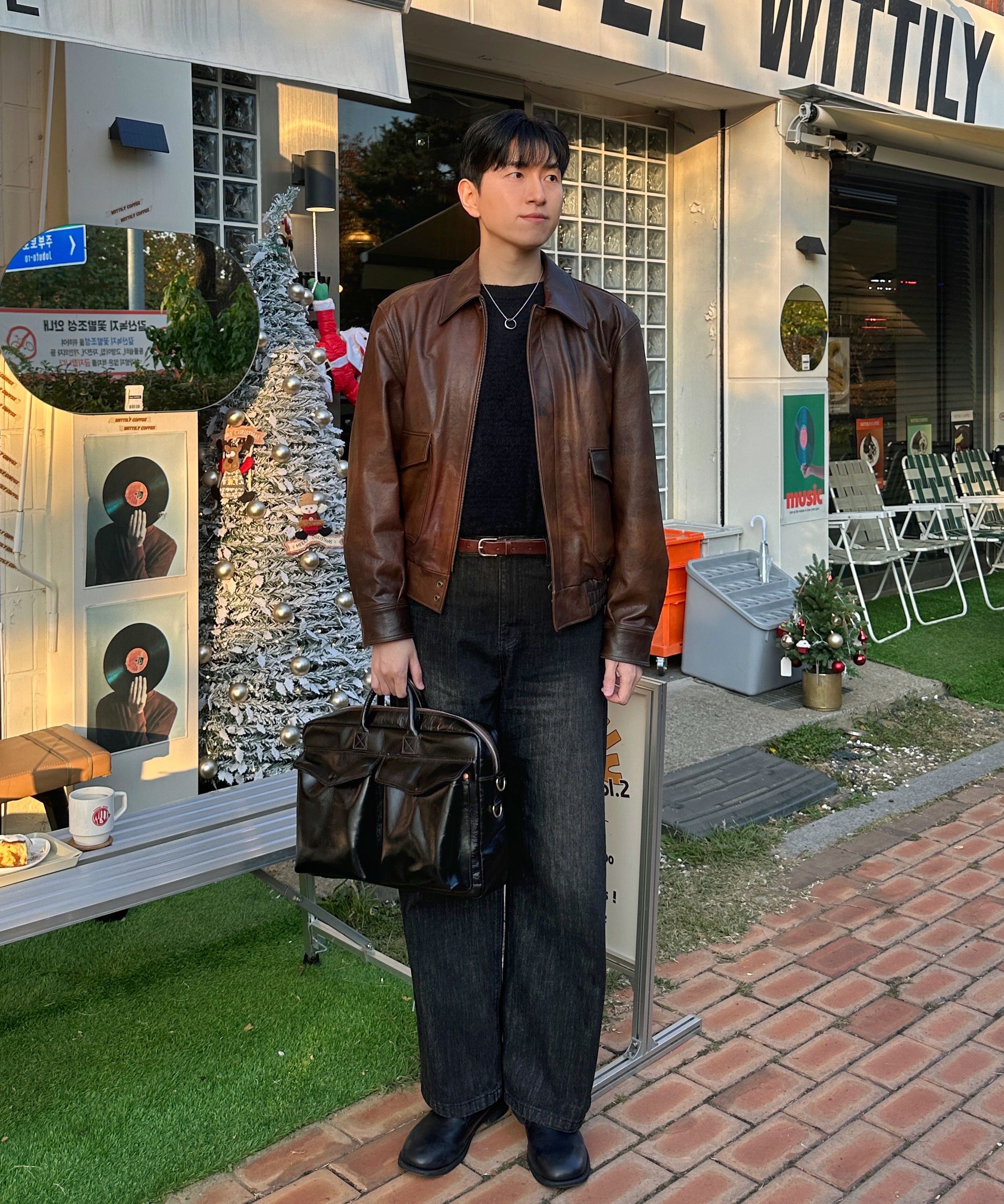 MUSINSA公式 | COOR Vegetable Leather A-2 Jacket (Black)