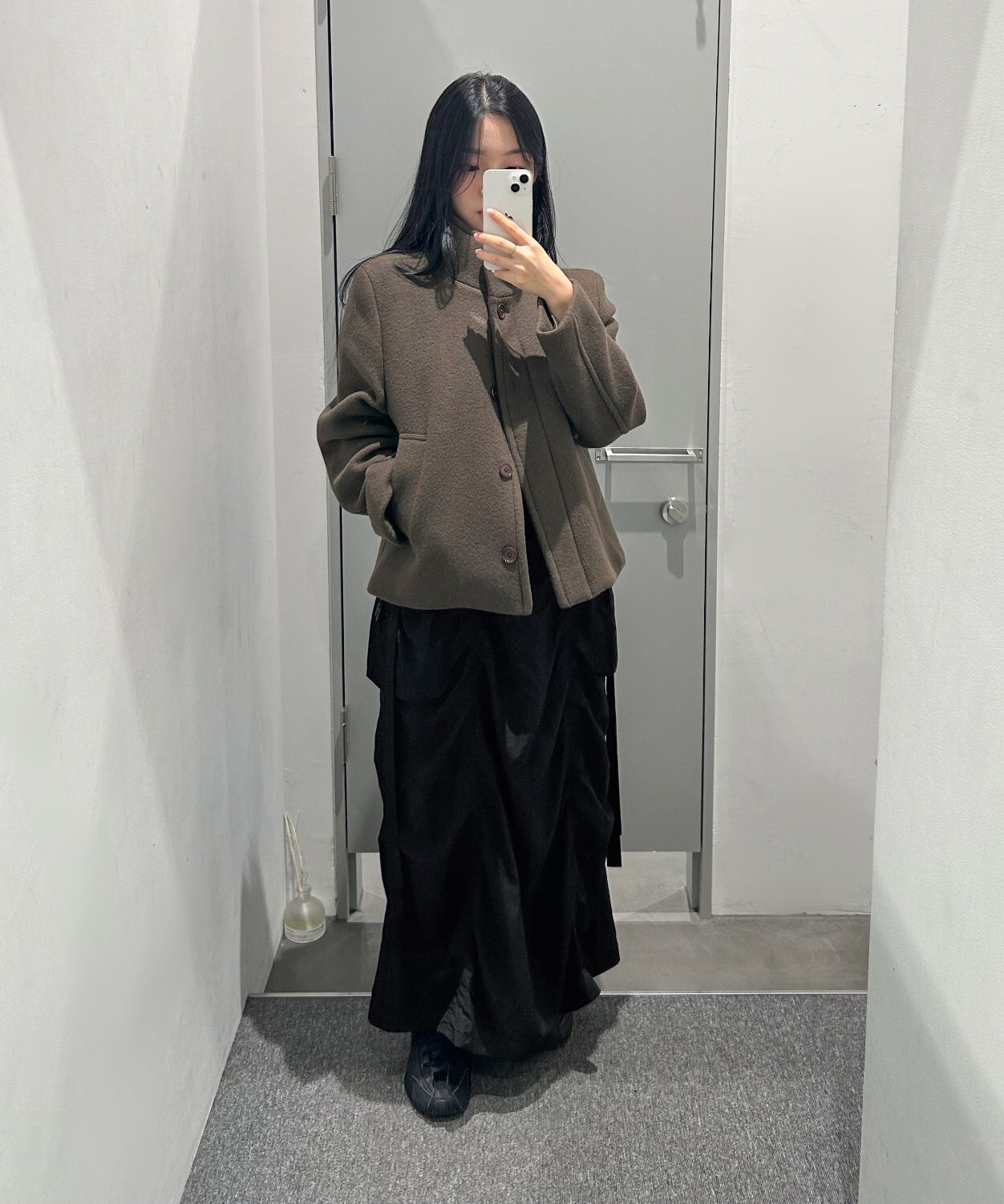 [INSILENCE] Minimal short coat /追跡付 INSILENCE] Minimal short coat /追跡付 (IN SILENCE/コート