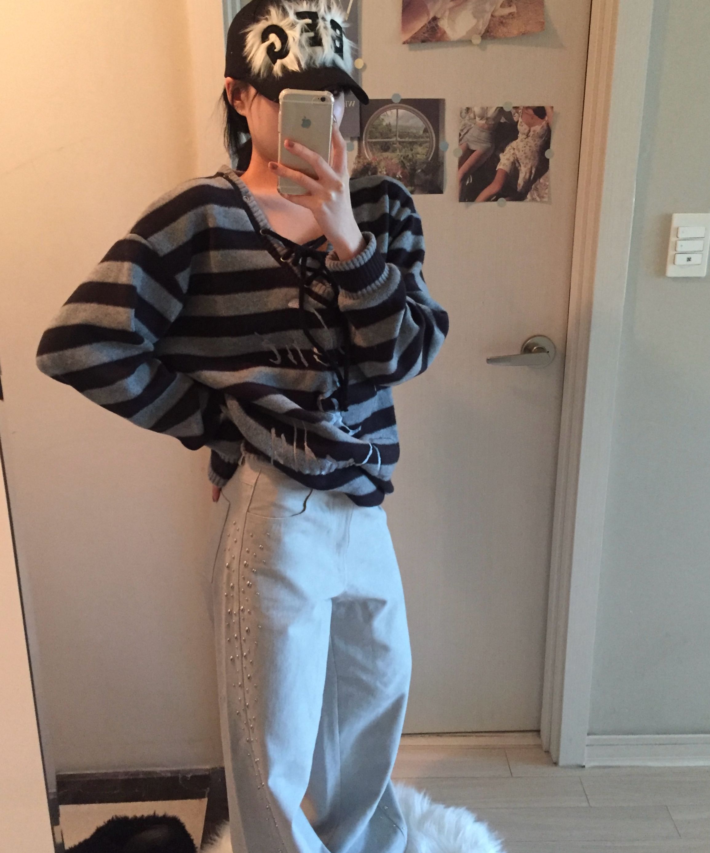 MUSINSA公式 | SETUPEXE STRIPE V-NECK MTM / BLACK