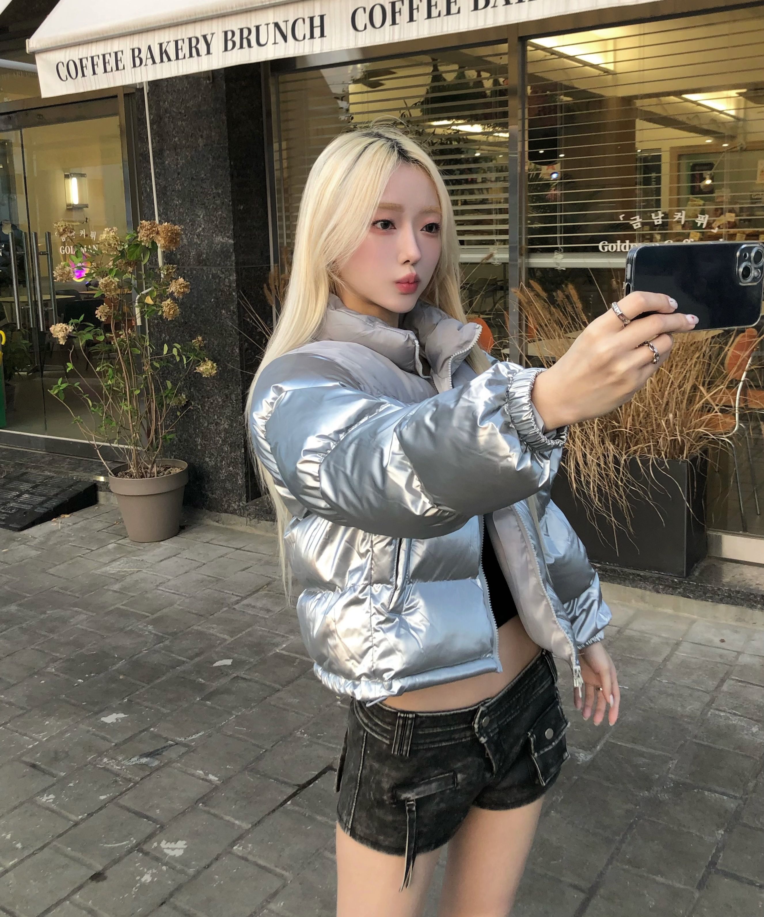 MUSINSA | LUV IS TRUE AM RIBBON FRILL PUFFER JACKET(SILVER)