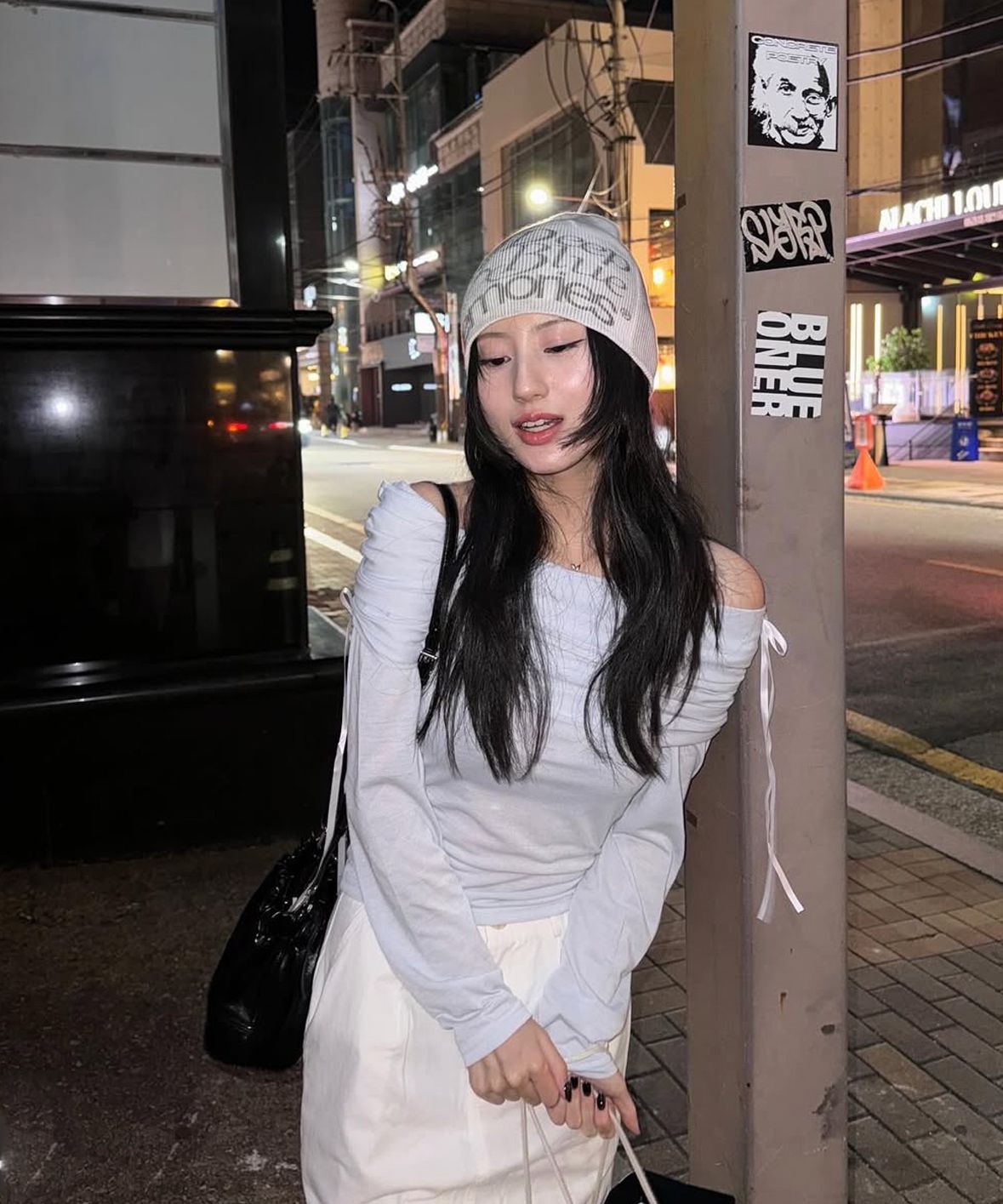 [RoseFrantz]Ribbon Off Shoulder Long Sleeve★大人気★ MUSINSA | ROSÉ FRANTZ Ribbon Off Shoulder Long Sleeve [White]