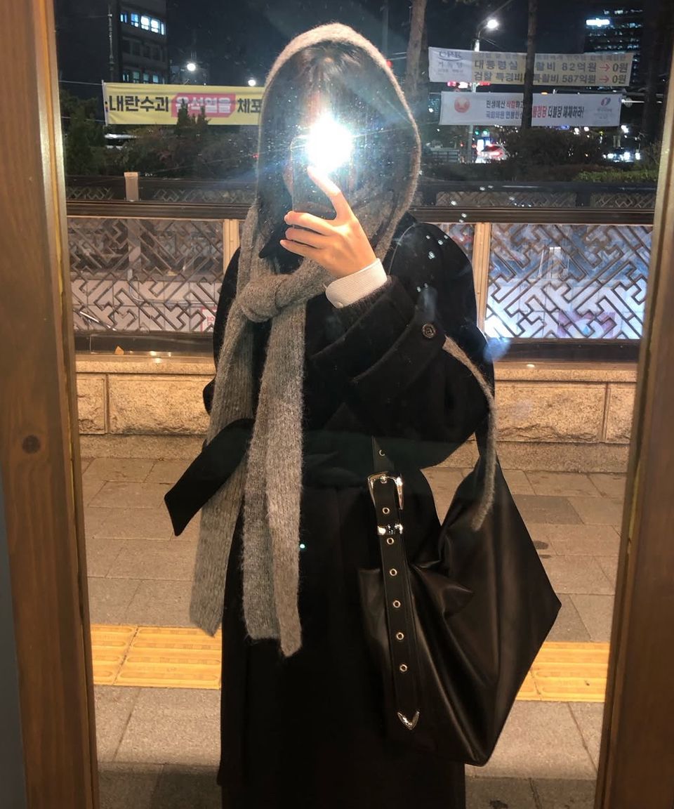 MUSINSA公式 | ROCKCAKE Punching Belt Strap Shoulder Bag - Black
