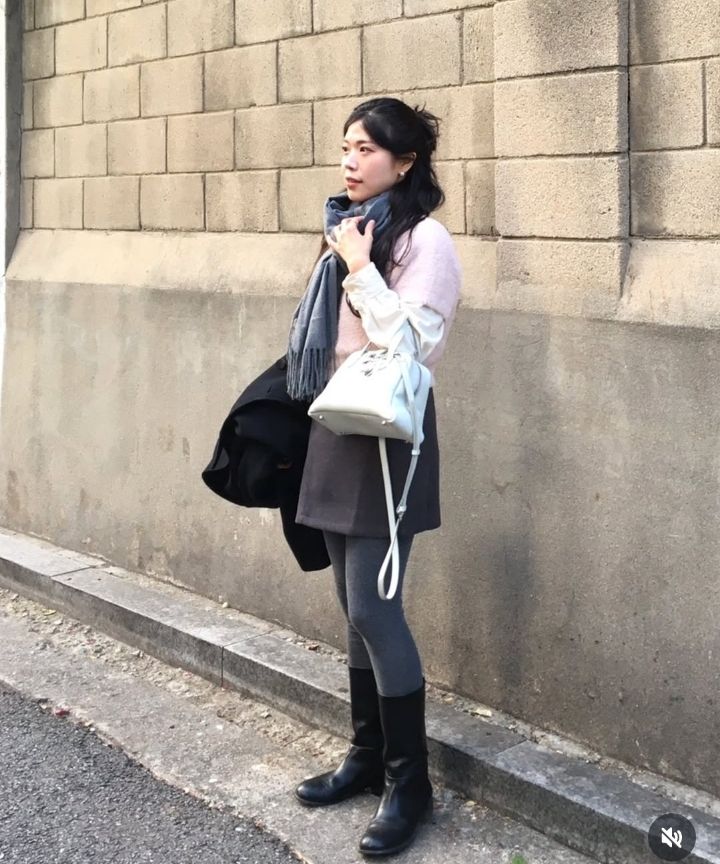 MUSINSA公式 | VUNQUE Toque Tote S (Toque Tote Small) Clam White