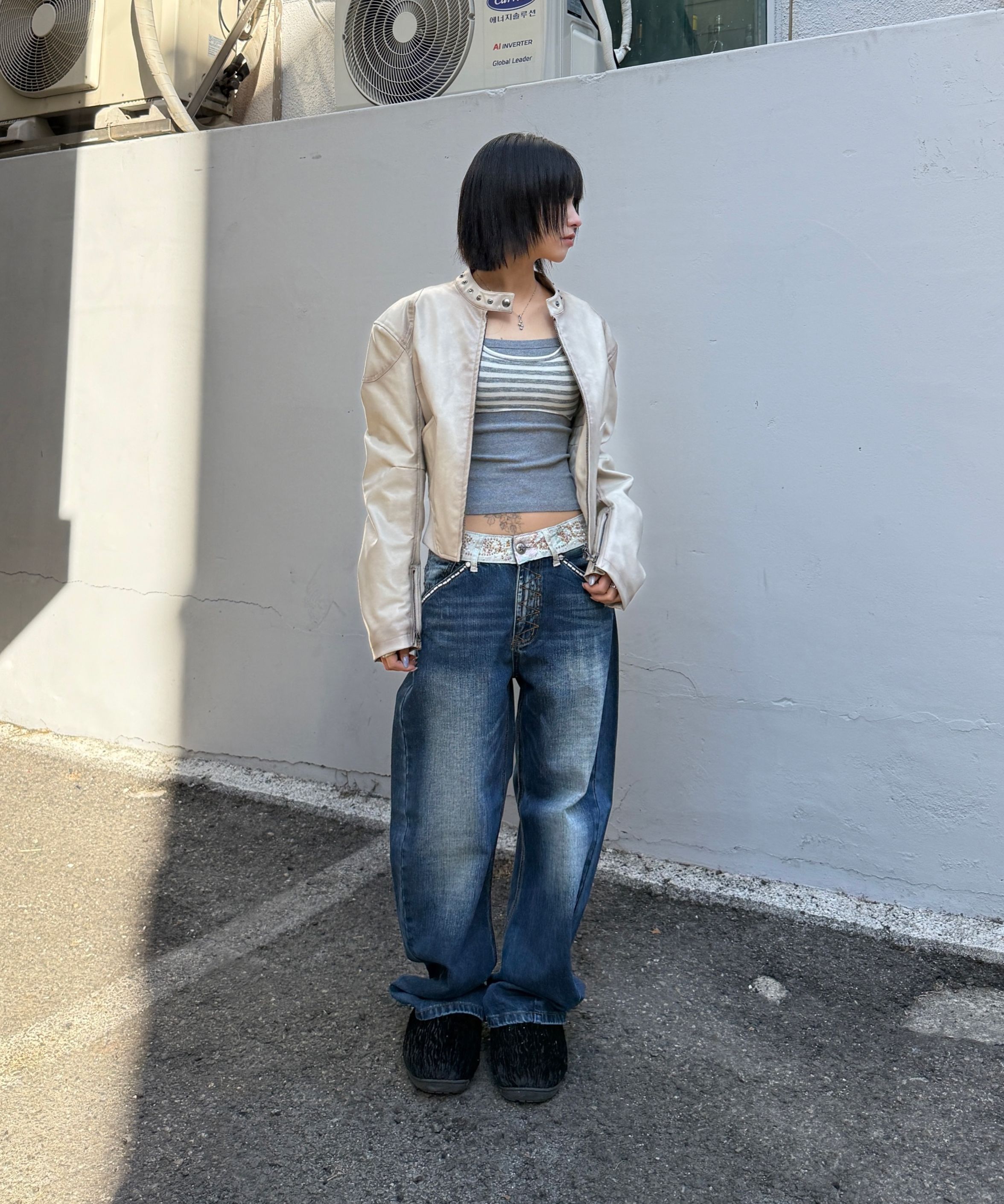 MUSINSA公式 | SCULPTOR Emboss Faux Leather Bomber Sage