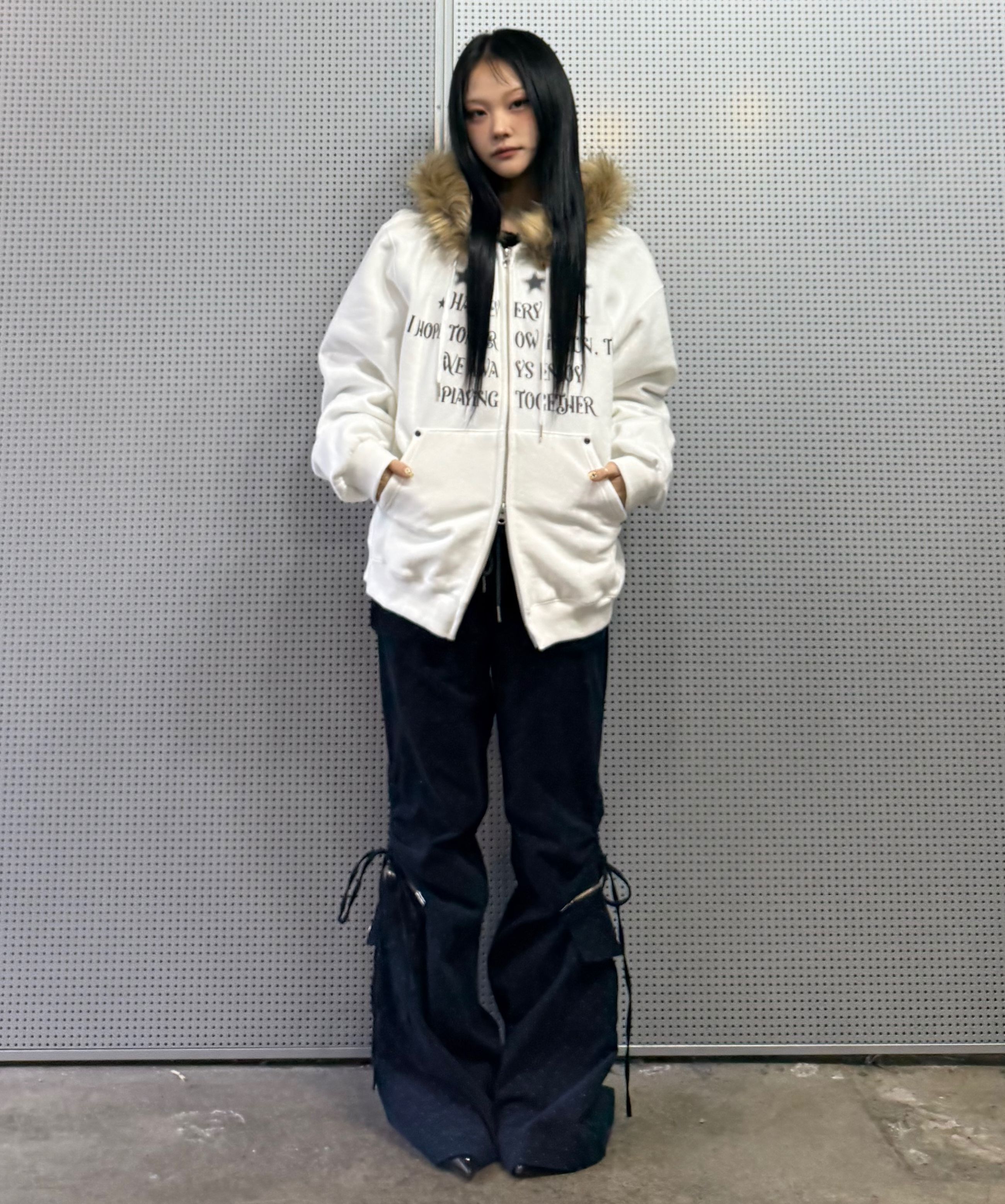 MUSINSA公式 | LUV IS TRUE FS LETTER HOOD ZIPUP(WHITE)