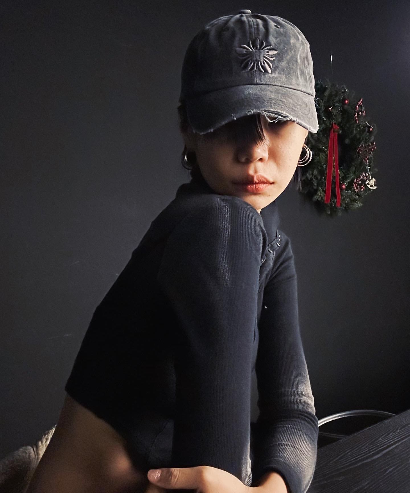 ★ulkin★ Runway Mugung Embroidery Pigment Ball Cap Charcoal MUSINSA公式 | ULKIN [Runway] MUGUNG Embroidery Pigment Ball