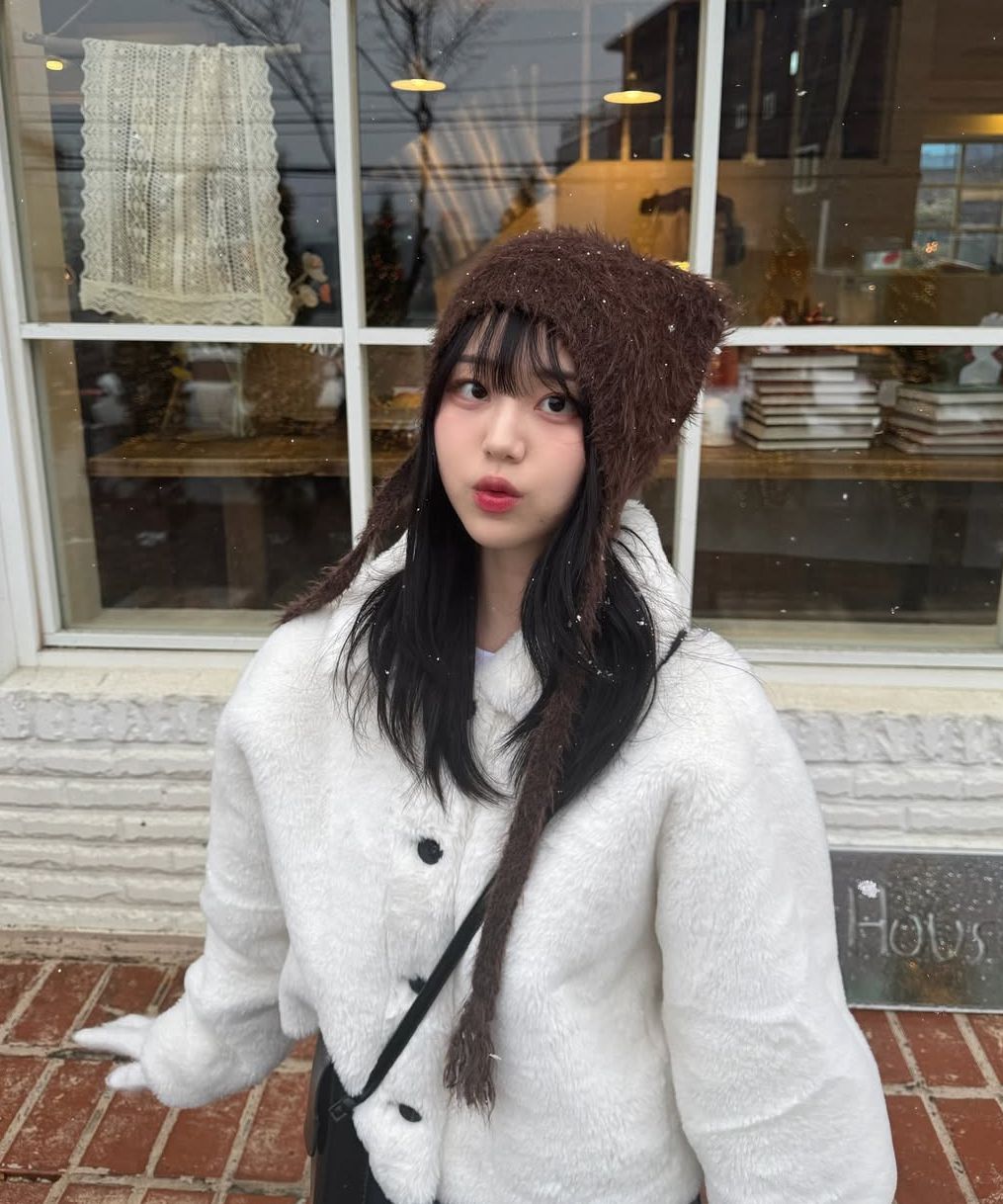 MUSINSA公式 | LMC TEDDY FLUFFY BEANIE ivory