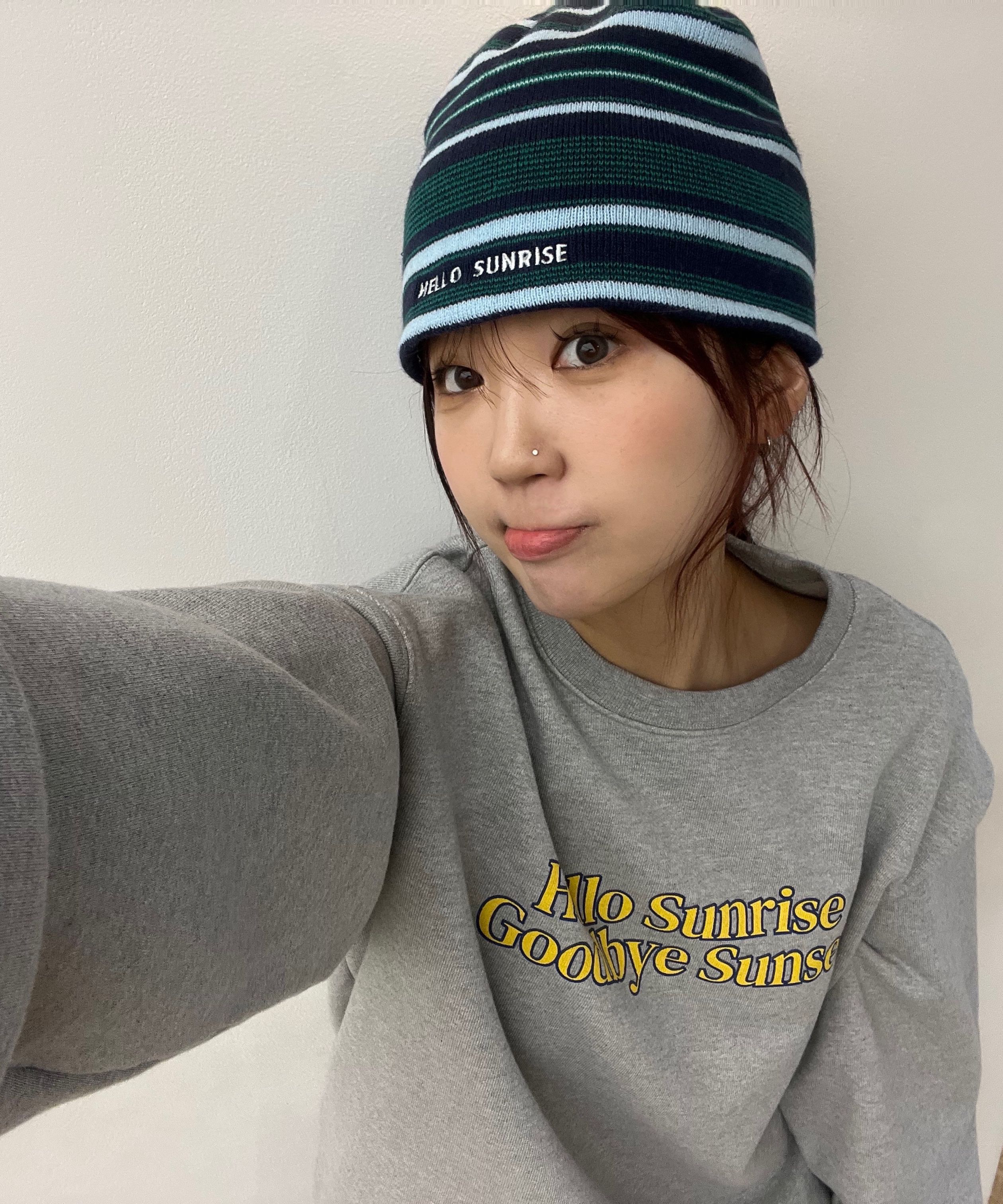 スウェット・トレーナー [Hello Sunrise]Classic Typo Logo Sweatshirt R4983 MUSINSA | HELLO SUNRISE Classic Typo Logo Sweatshirt_Melange
