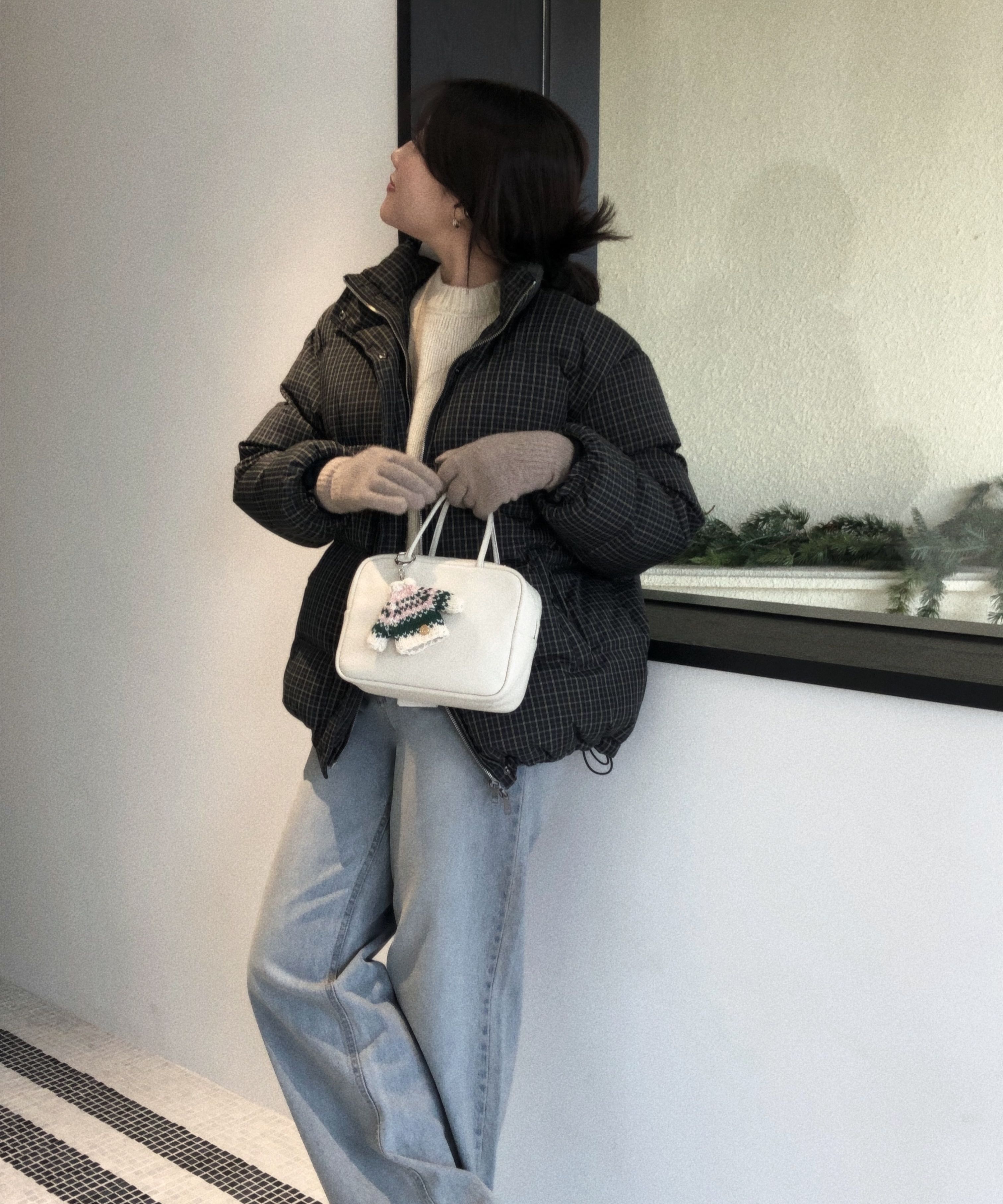 MUSINSA公式 | URAGO Square top handle bag
