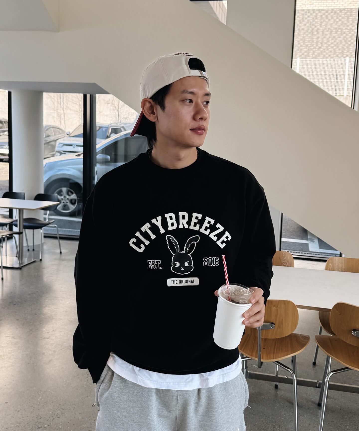[CITYBREEZE] City Snappy Graphic Sweat Shirt /追跡付 ktown4u.com : [CITYBREEZE] CITY SNAPPY GRAPHIC