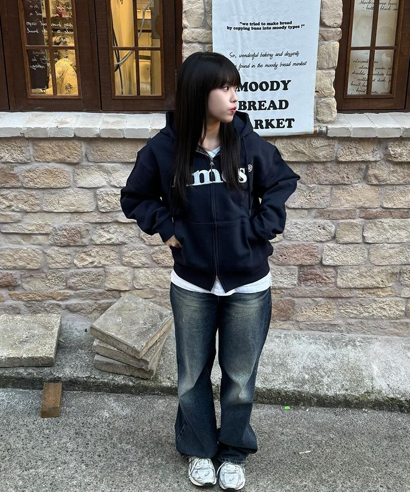 MUSINSA | AMES-WORLDWIDE BASIC LOGO HOODIE ZIP UP BLACK