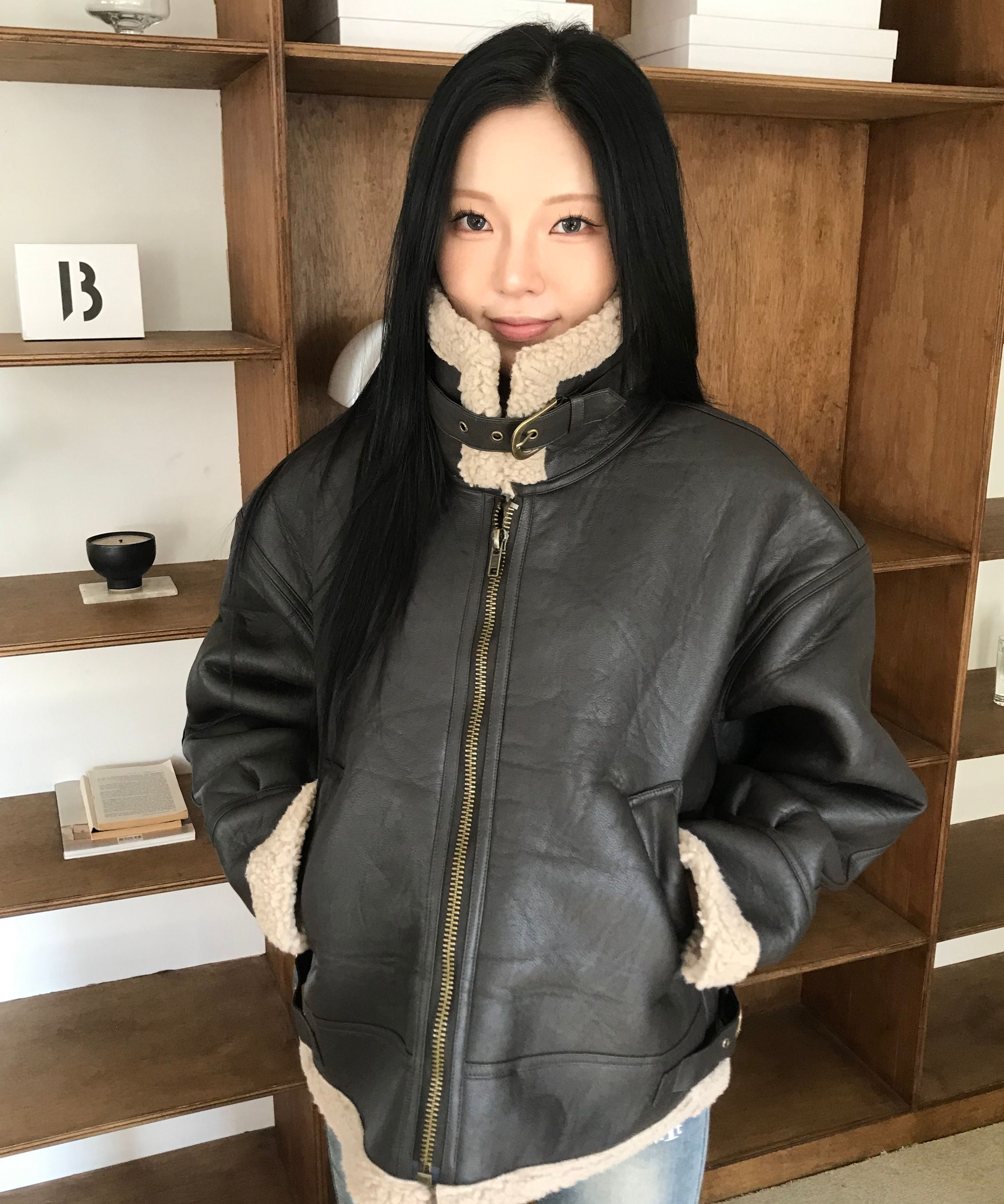 MUSINSA公式 | MUCENT Kive Leather Wappen Mustang Jacket Unisex (2