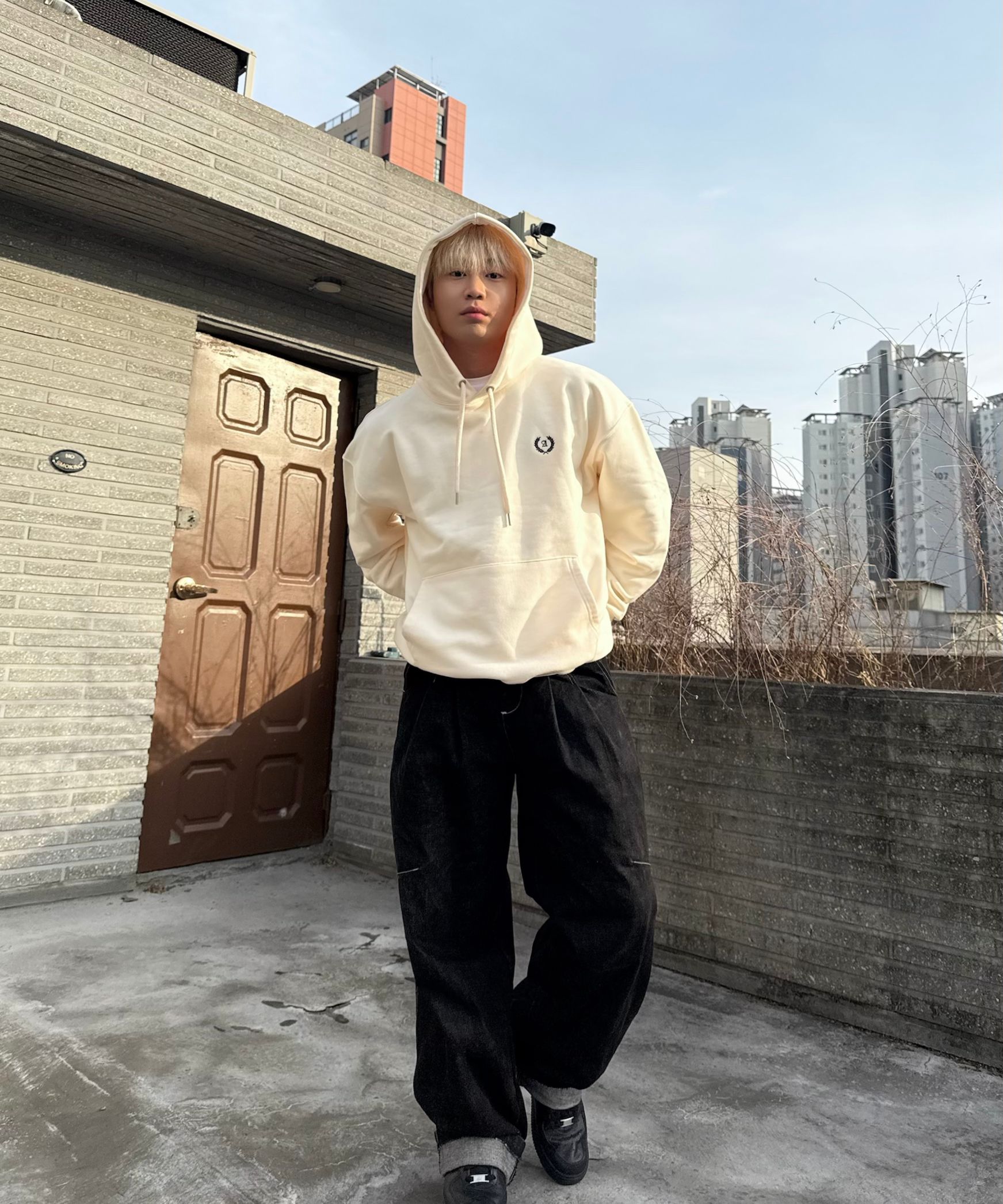 MUSINSA | AVANDRESS UNISEX LAUREL OVERSIZED HOODIE GRAY