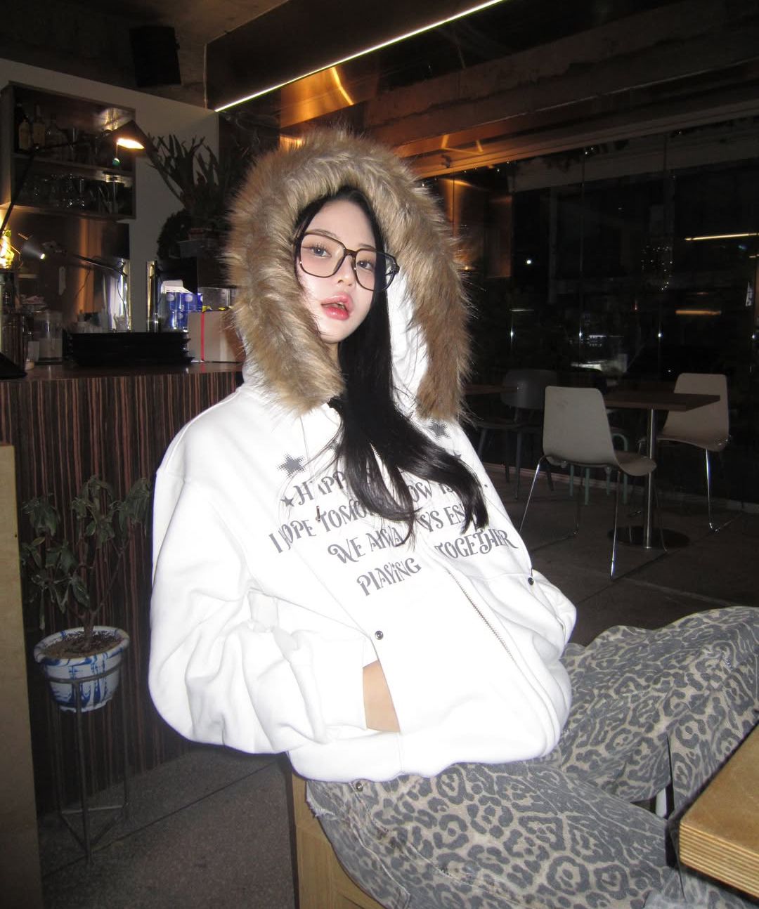 MUSINSA公式 | LUV IS TRUE FS LETTER HOOD ZIPUP(WHITE)