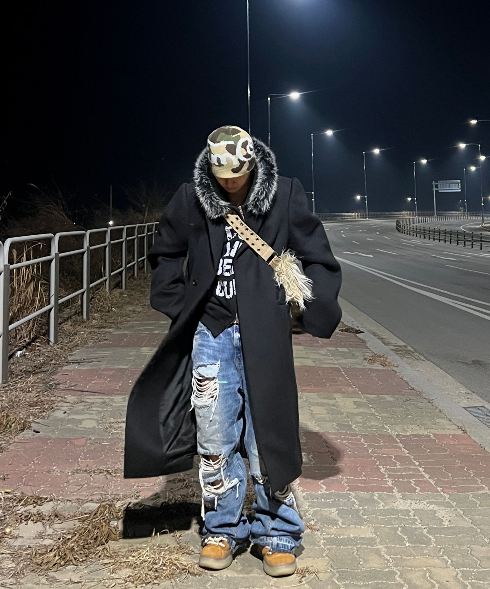 【EASY NO EASY】Crop Fur Hood Zip-Up ★男女兼用★追跡付 MUSINSA公式 | EASY NO EASY Crop Fur Hooded Zip-Up - Ivory