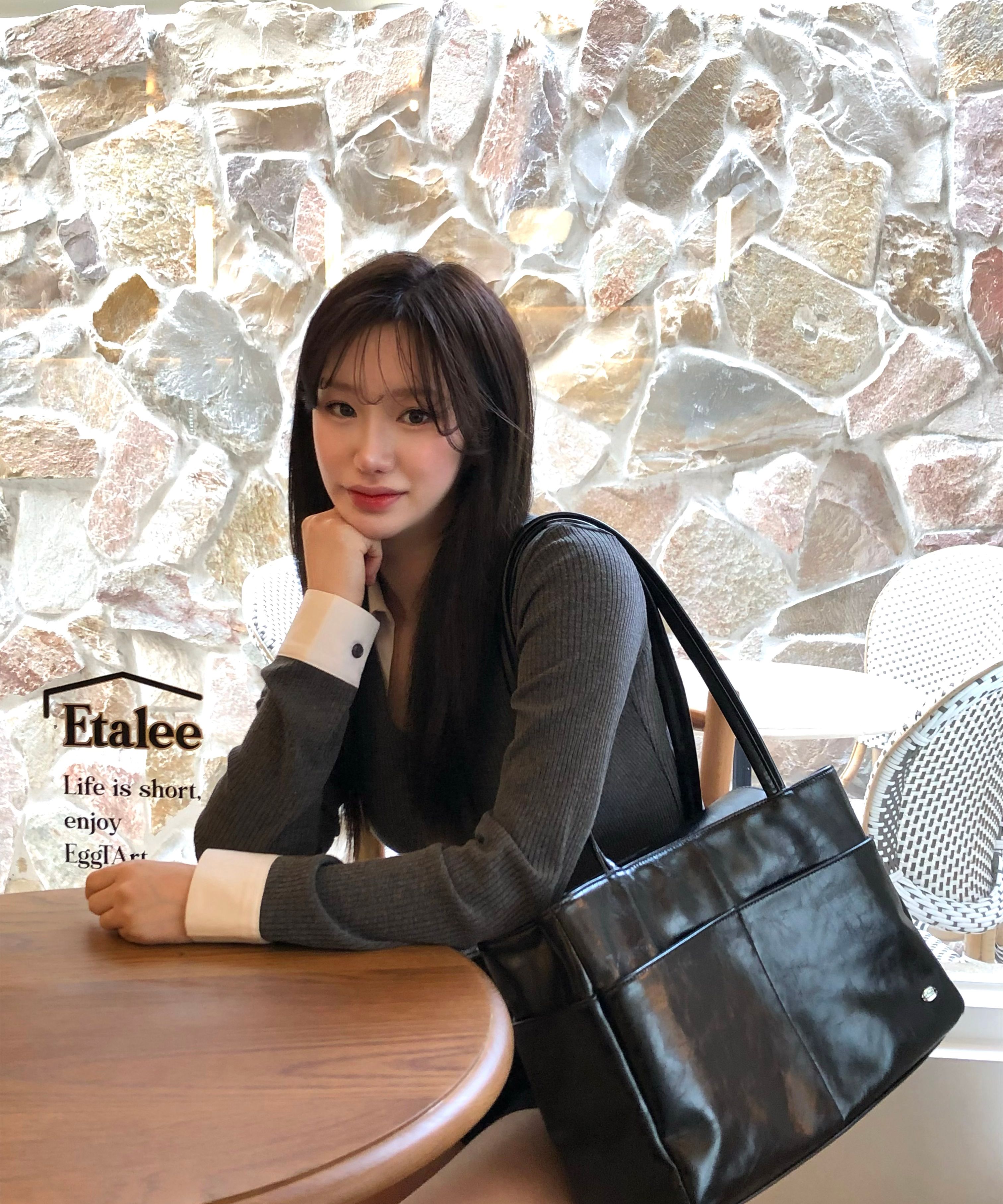 MUSINSA公式 | MCLANEE Melda shoulder bag