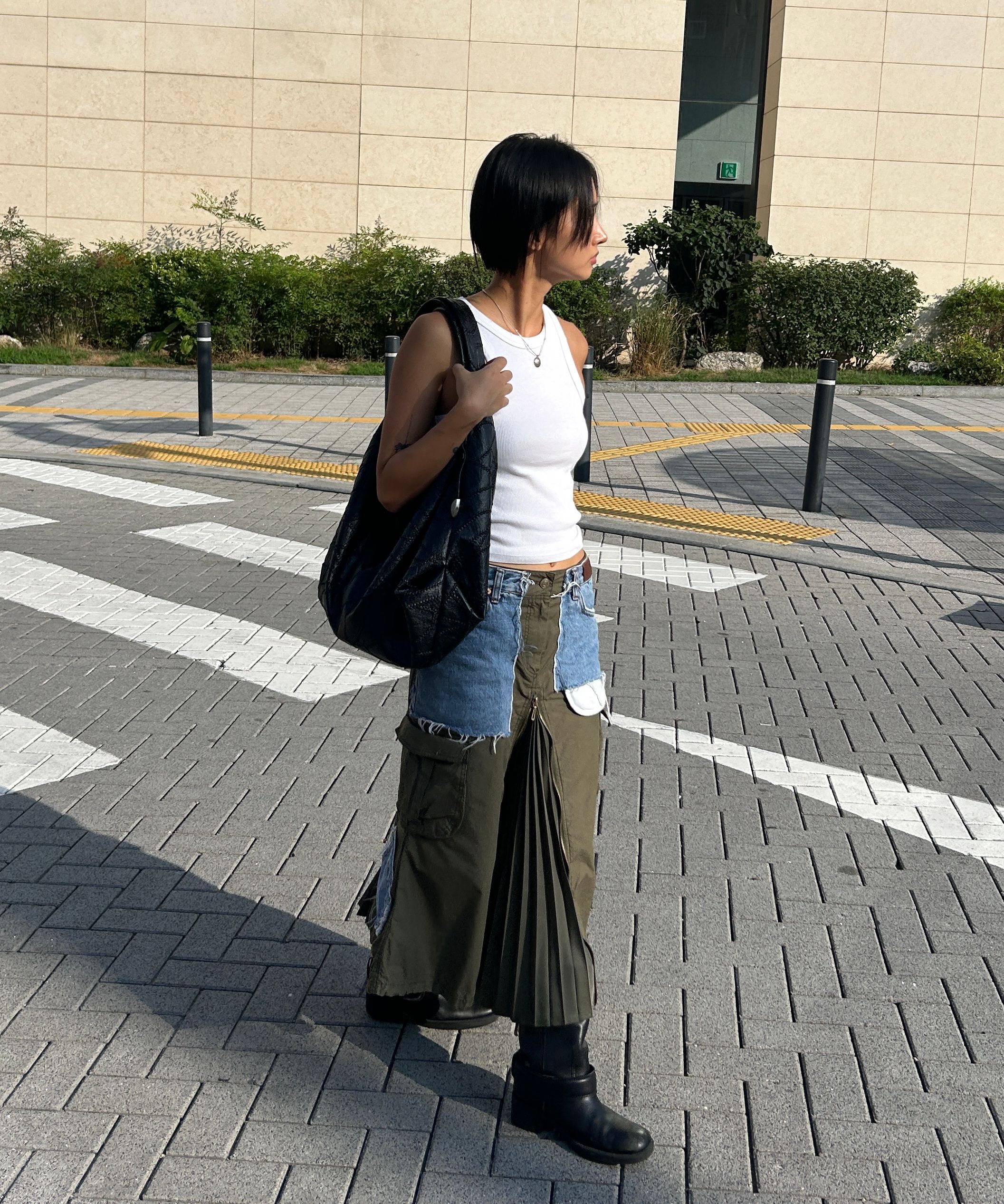 MUSINSA | SAND MUSEUM CACTUS HOBO BAG [Black]