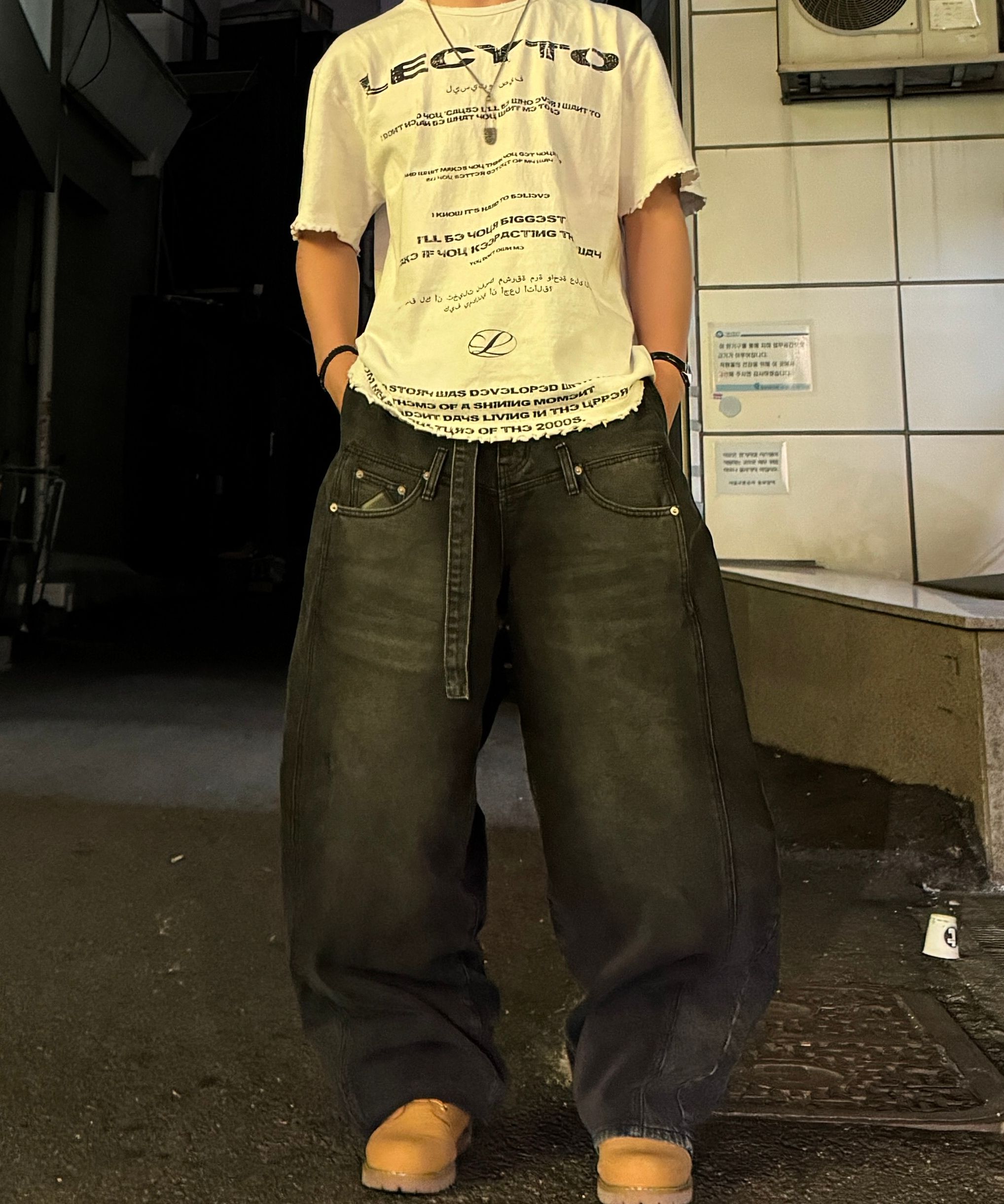 MUSINSA | LECYTO Destroyed Oversized Logo T-Shirt_[White]