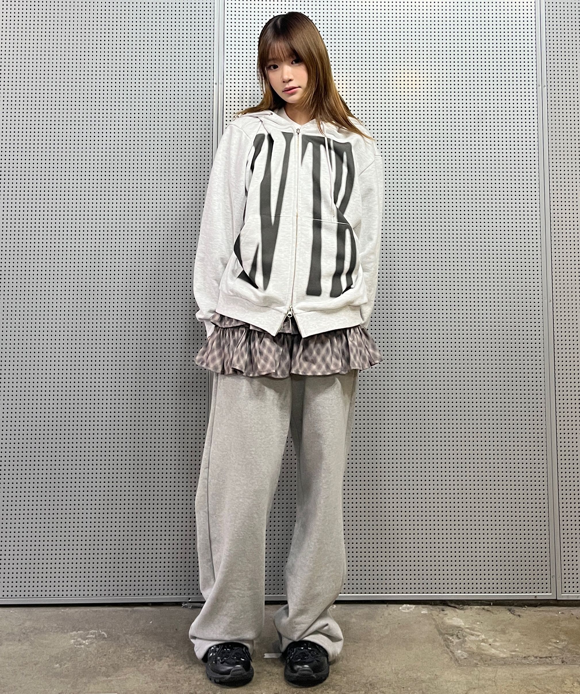 ★2025SS新作★LUV IS TRUE★BASIC ILOVEU FRILL PANTS MUSINSA | LUV IS TRUE IM PATTERN FRILL PANTS(BLACK)
