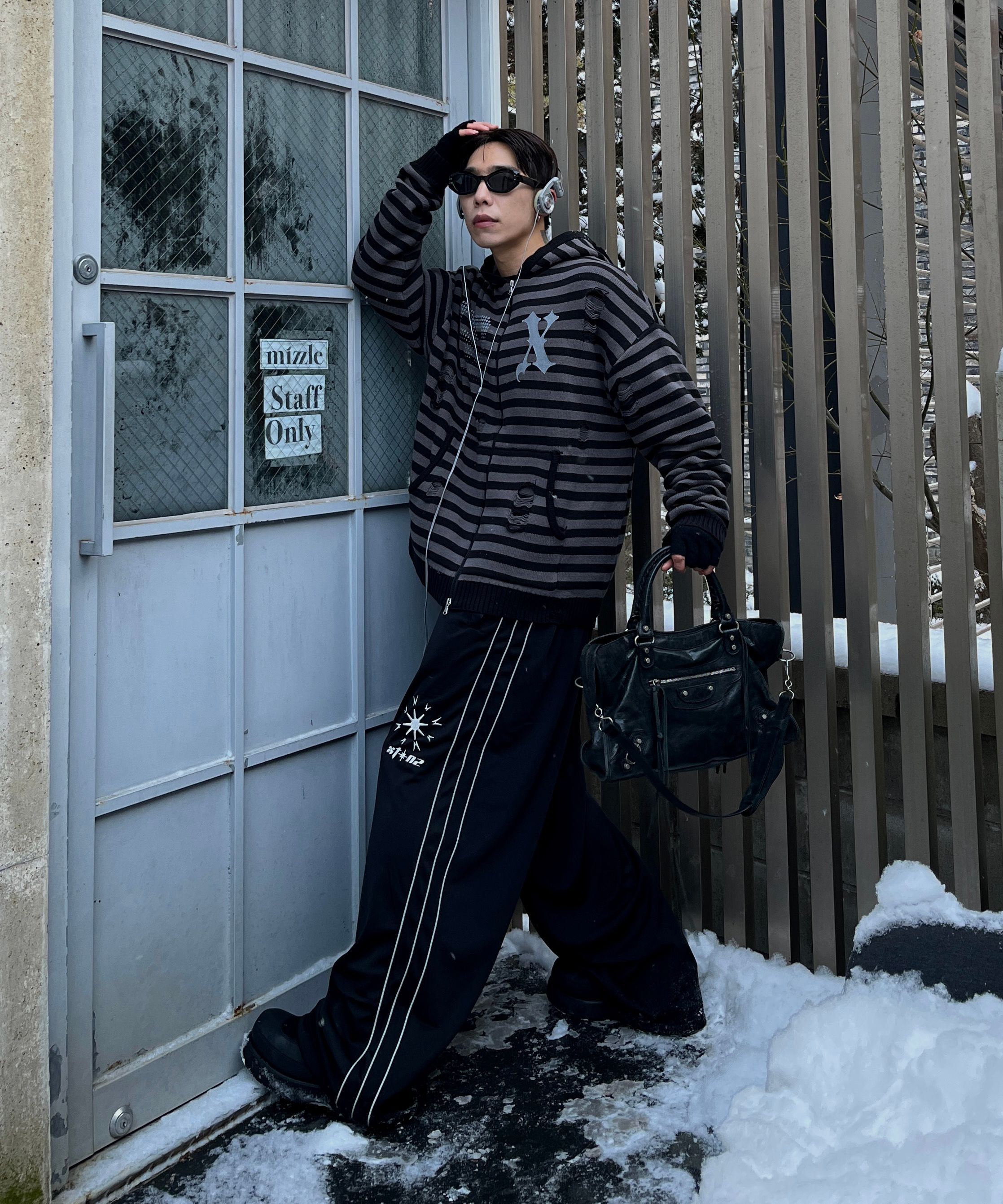 MUSINSA | XTONZ XP260 SHINE PIPING WIDE TRACK PANTS (BLACK)