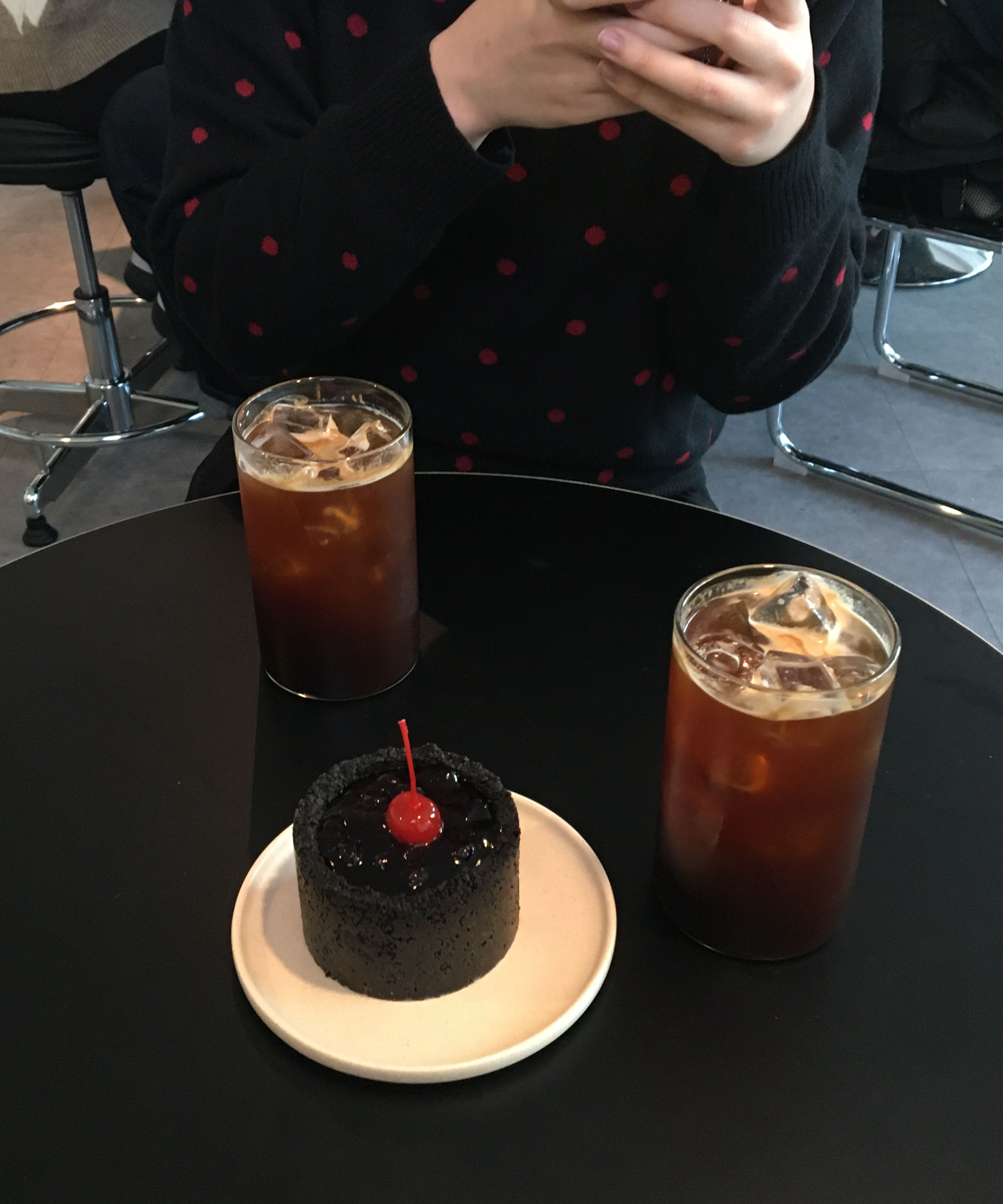 トップス OHESHIO cashmere dot knit MUSINSA公式 | OHESHIO CASHMERE DOT KNIT, BLACK RED