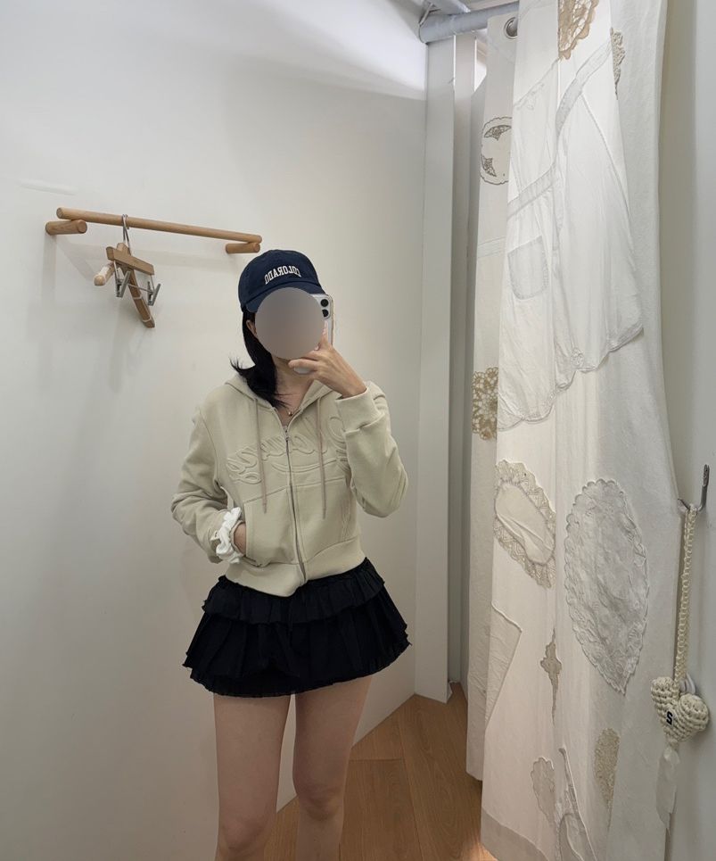 MUSINSA | GLOWNY JORDAN CROP ZIP-UP HOODIE (WHITE)