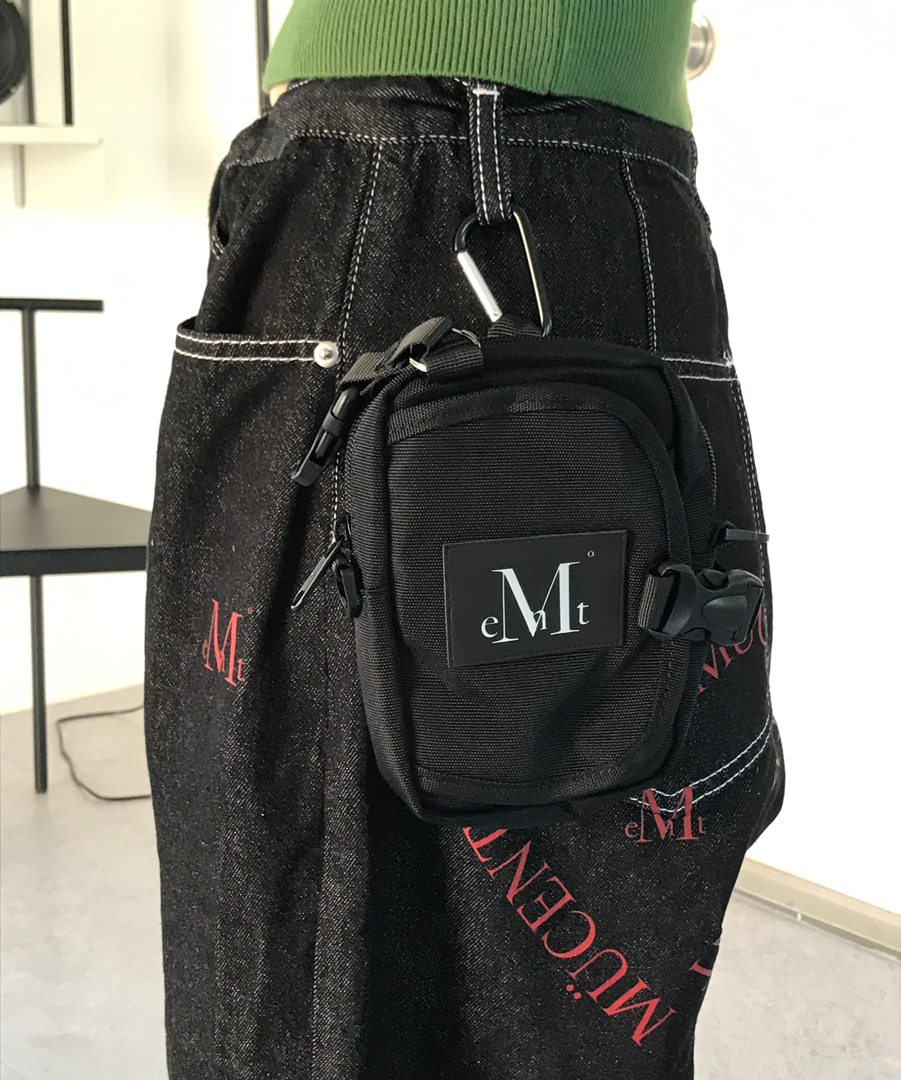 パンツ MUCENT Signature Heart Lettering Back Logo Denim Pants Unise MUSINSA | MUCENT Signature Heart Lettering Back Logo Denim