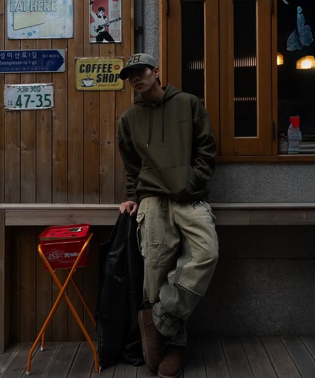 MUSINSA | MASSNOUN Smile Oversized Heavy Hoodie MWZHD001-NV