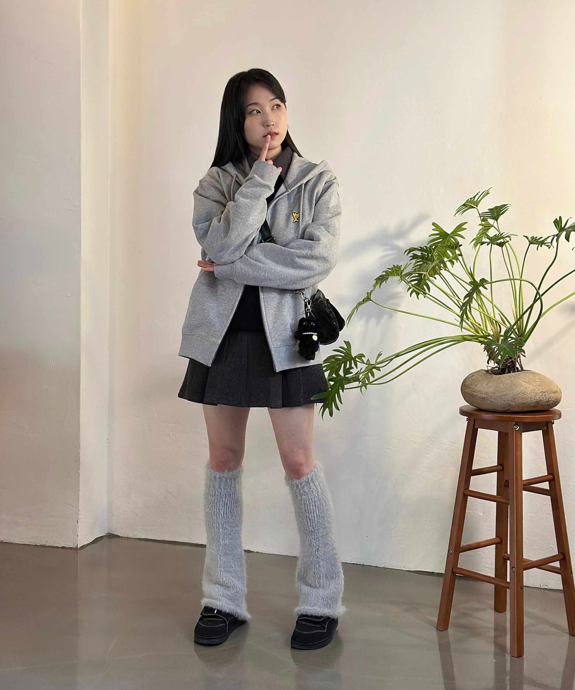★Wacky WiLLy★ Signature Kiki Wappen Hoodie Light Grey MUSINSA | WACKY WILLY Signature Kiki Wappen Hoodie Light Grey