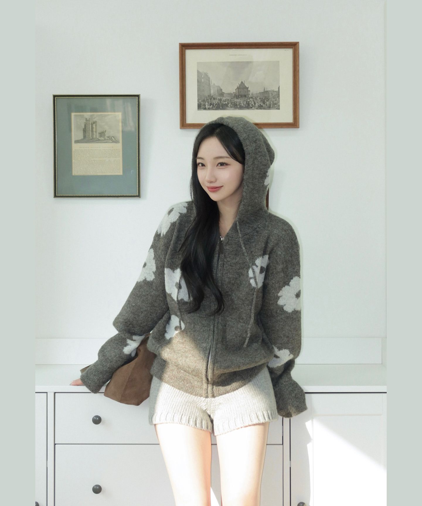 MUSINSA | DAISY SYNDROME BLOSSOM KNIT HOODIE ZIP-UP brown